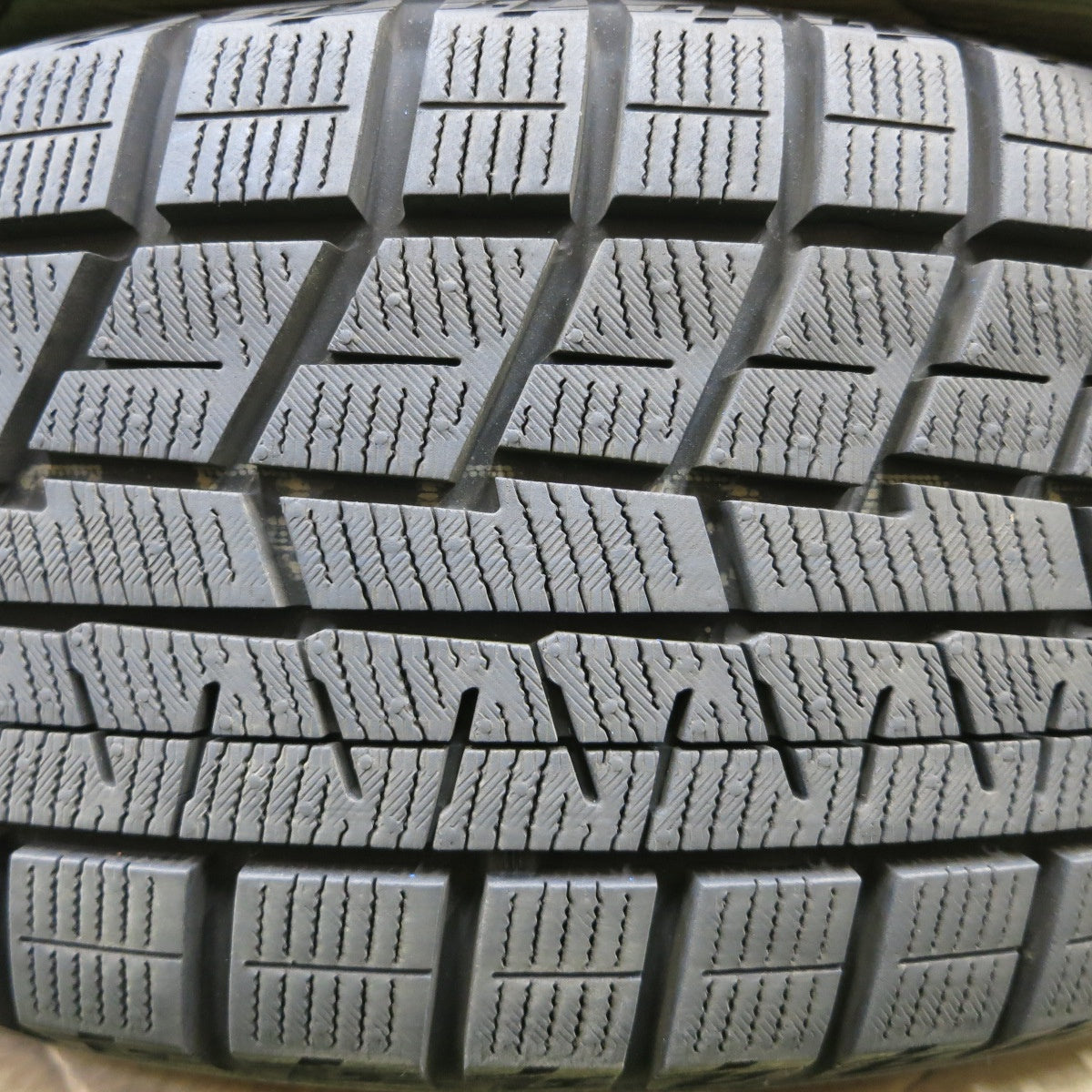 *送料無料* 超バリ溝！22年！キレイ！ほぼ10分★スタッドレス 195/45R17 ヨコハマ アイスガード iG60 WAREN ヴァーレン 17インチ PCD114.3/5H★4021707イス