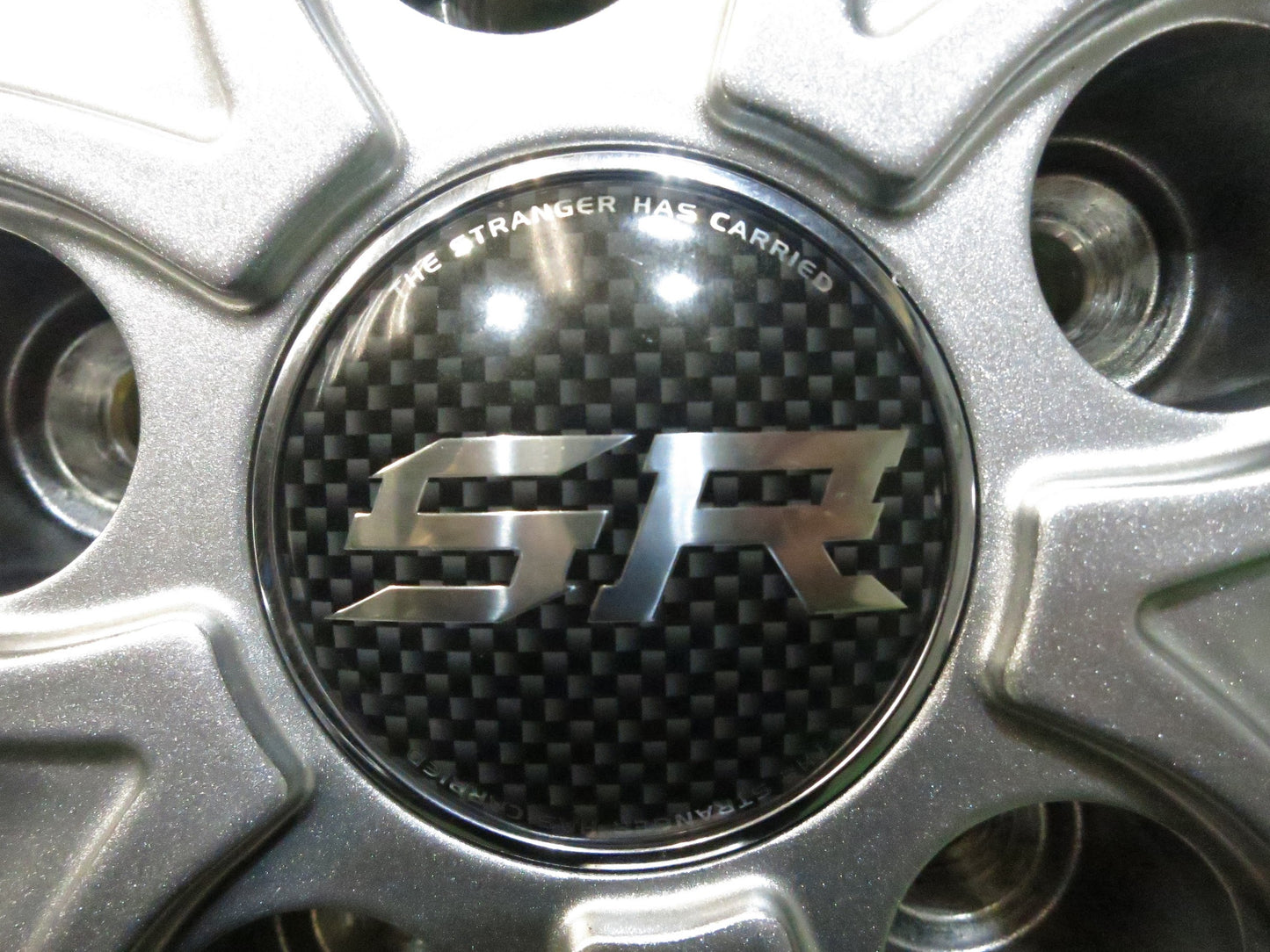 [送料無料]バリ溝！20年！キレイ！8.5分★スタッドレス 205/65R16 デリンテ ウインター WD1 STRANGER ストレンジャー 16インチ PCD114.3/5H★3021011Hス