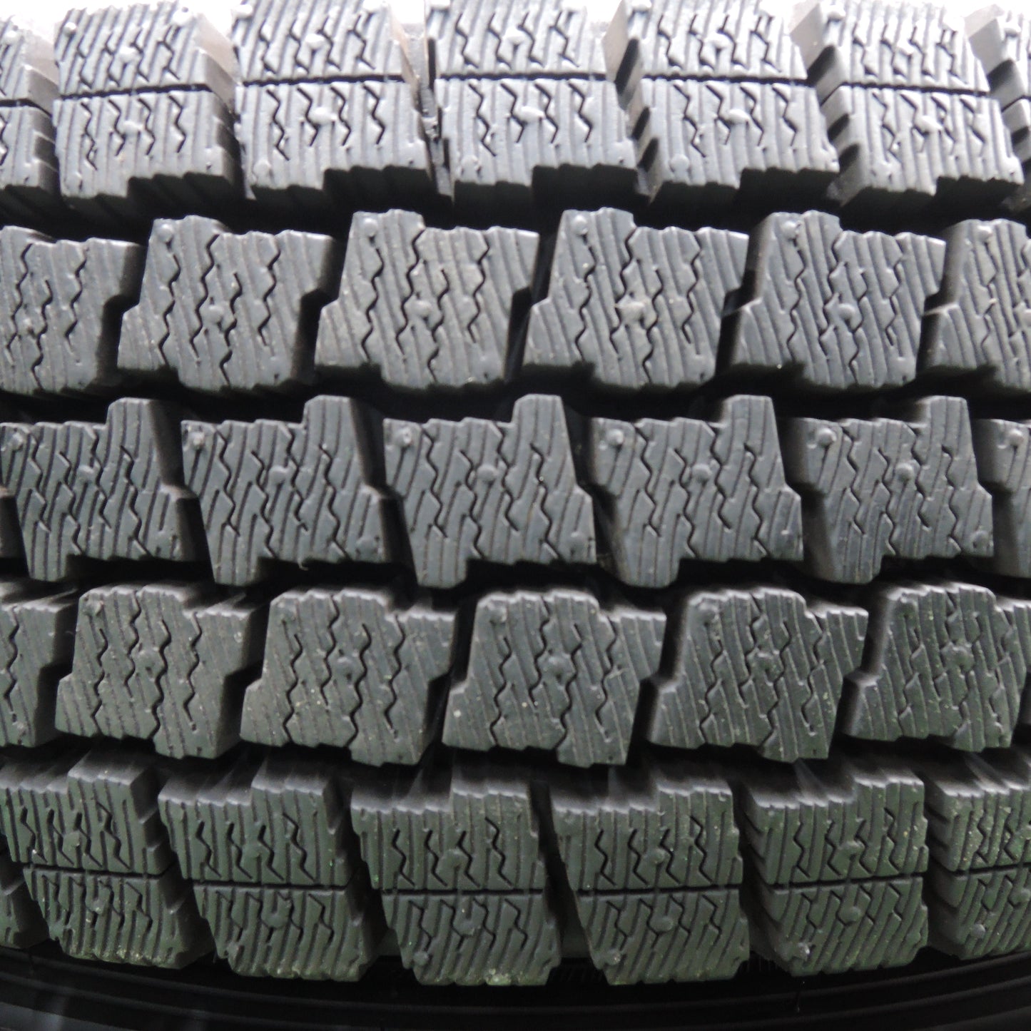 *送料無料*超バリ溝！21年！キレイ！ほぼ10分★スタッドレス 155/80R14 グッドイヤー アイスナビ CARGO スチール ホイール 14インチ PCD100/4H★3121505HAス