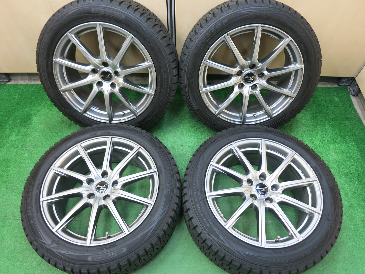 [送料無料]バリ溝！19年！キレイ！9.5分以上★スタッドレス 235/50R18 ダンロップ ウインターマックス WM01 Euro-S Stream MiD マルカ PCD114.3/5H★3022804ヒス