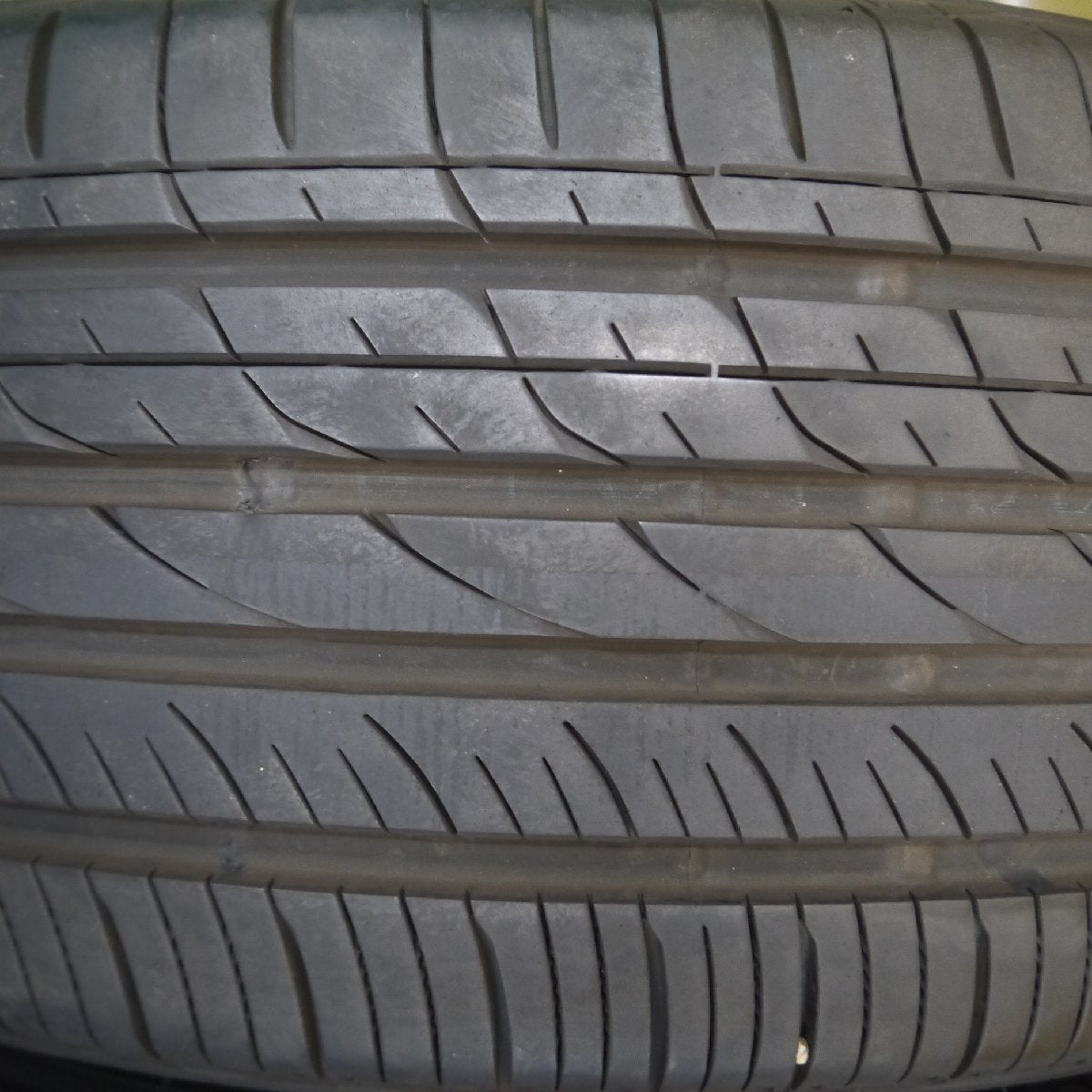 [送料無料]バリ溝！22年！9.5分★225/55R18 トーヨー プロクセス CL1 SUV タイヤ 18インチ エクストレイル エルグランド XV フォレスター 等★3091907Hノタ
