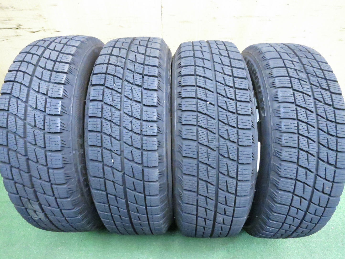 [送料無料]バリ溝！21年！キレイ！9.5分★スタッドレス 195/65R15 アイスエスポルテ Grave 社外 アルミ 15インチ PCD114.3/5H★3012509Hス