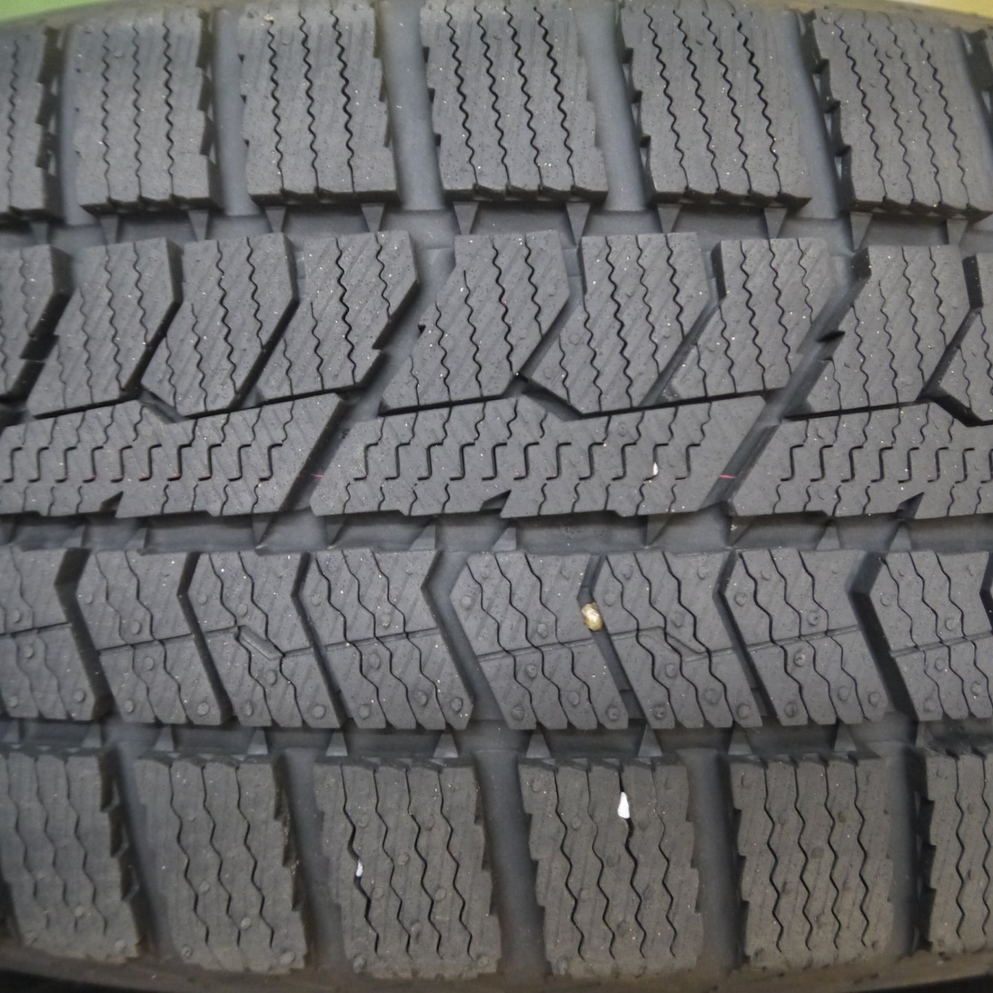*送料無料* バリ溝！22年！キレイ！ほぼ10分★プリウス等 195/65R15 スタッドレス トーヨー オブザーブ GIZ2 VELVA SPORTZ ヴェルヴァ PCD100/5H★4030804Hス