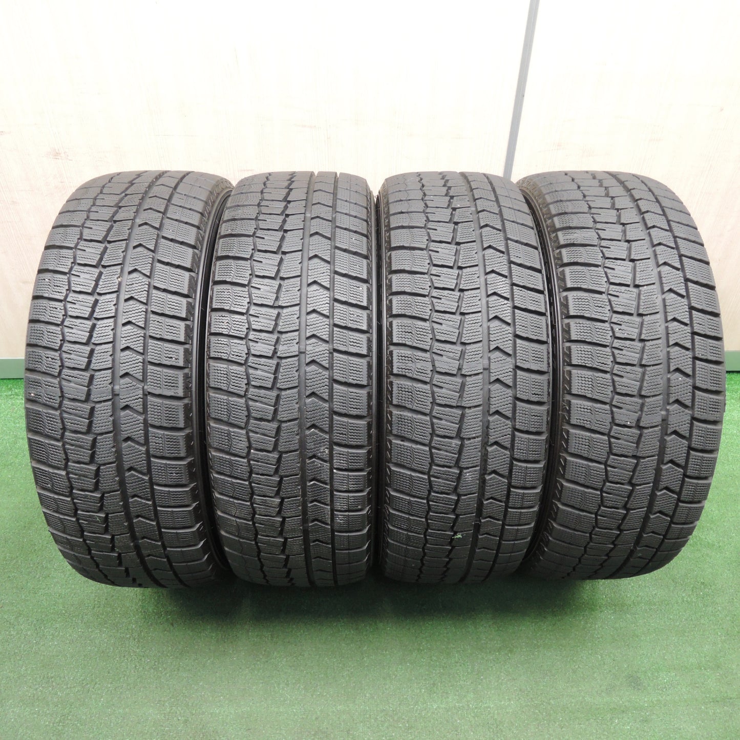 [送料無料] バリ溝！ほぼ10分！キレイ★スタッドレス 235/45R18 ダンロップ ウインターマックス WM02 RiZLEY weds ライツレー 18インチ PCD114.3/5H★4011906TNス