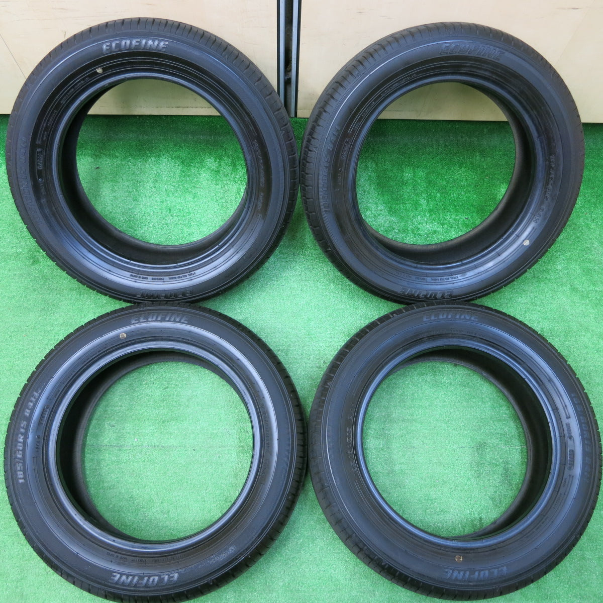*送料無料*超バリ溝！20年！ほぼ10分★185/60R15 ECOFINE エコファイン 15インチ タイヤ アクア ヴィッツ ヤリス 等★3112902イノタ