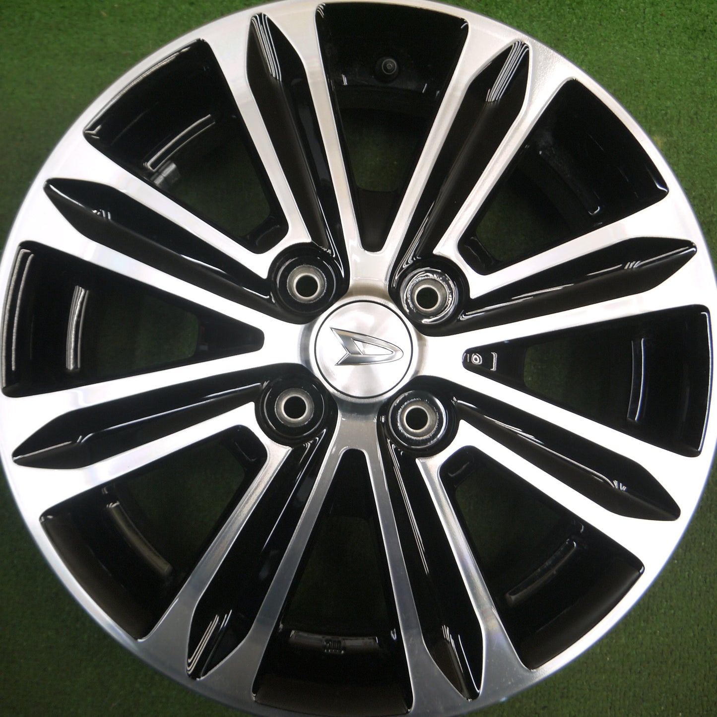 *送料無料*新車外し★ダイハツ タント カスタム 純正 ホイール 15インチ 15×4.5J PCD100/4H★3112005Hホ
