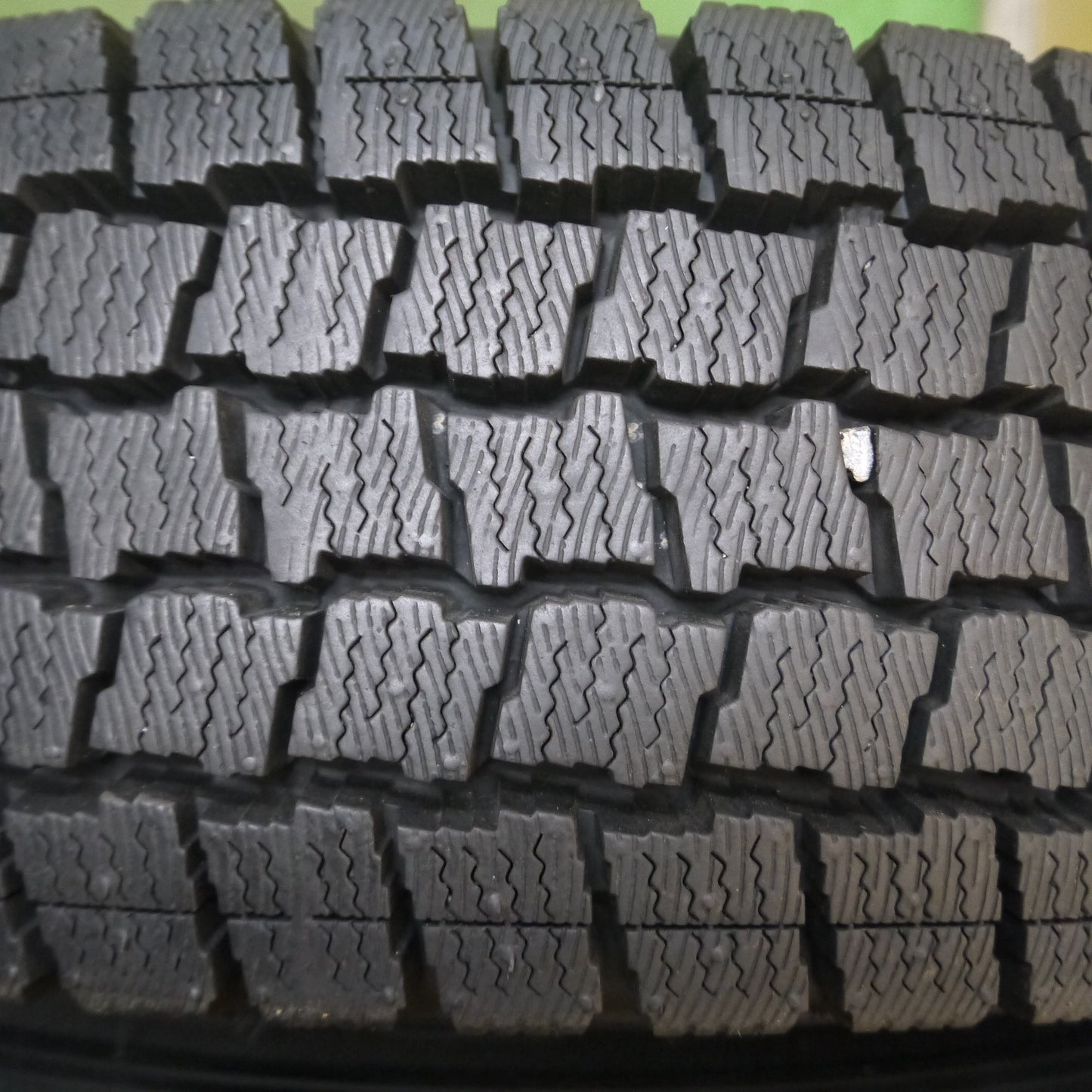 *送料無料*超バリ溝！22年！キレイ！ほぼ10分★スタッドレス 165/80R13 90/88N グッドイヤー アイスナビ カーゴ スチール ホイール 13インチ PCD100/4H★4012209Hス