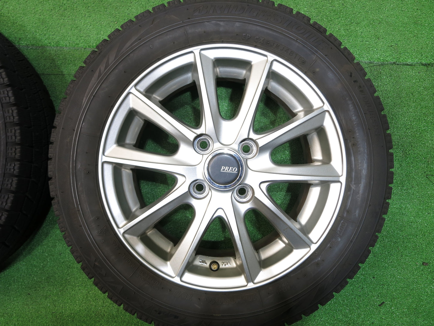 [送料無料]バリ溝！18年！8.5分★スタッドレス 165/65R14 ブリヂストン ブリザック VRX PREO プレオ 14インチ PCD100/4H★2091402Hス
