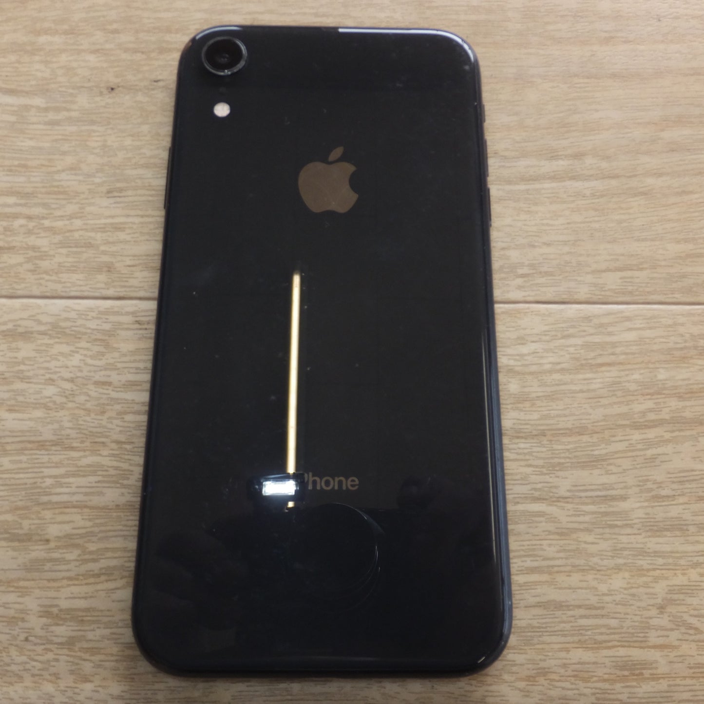 [送料無料] キレイ★アップル Apple iPhone XR A2106 MT002J/A 64GB　ソフトバンク 判定 〇 SIMフリー 最大容量 80%★
