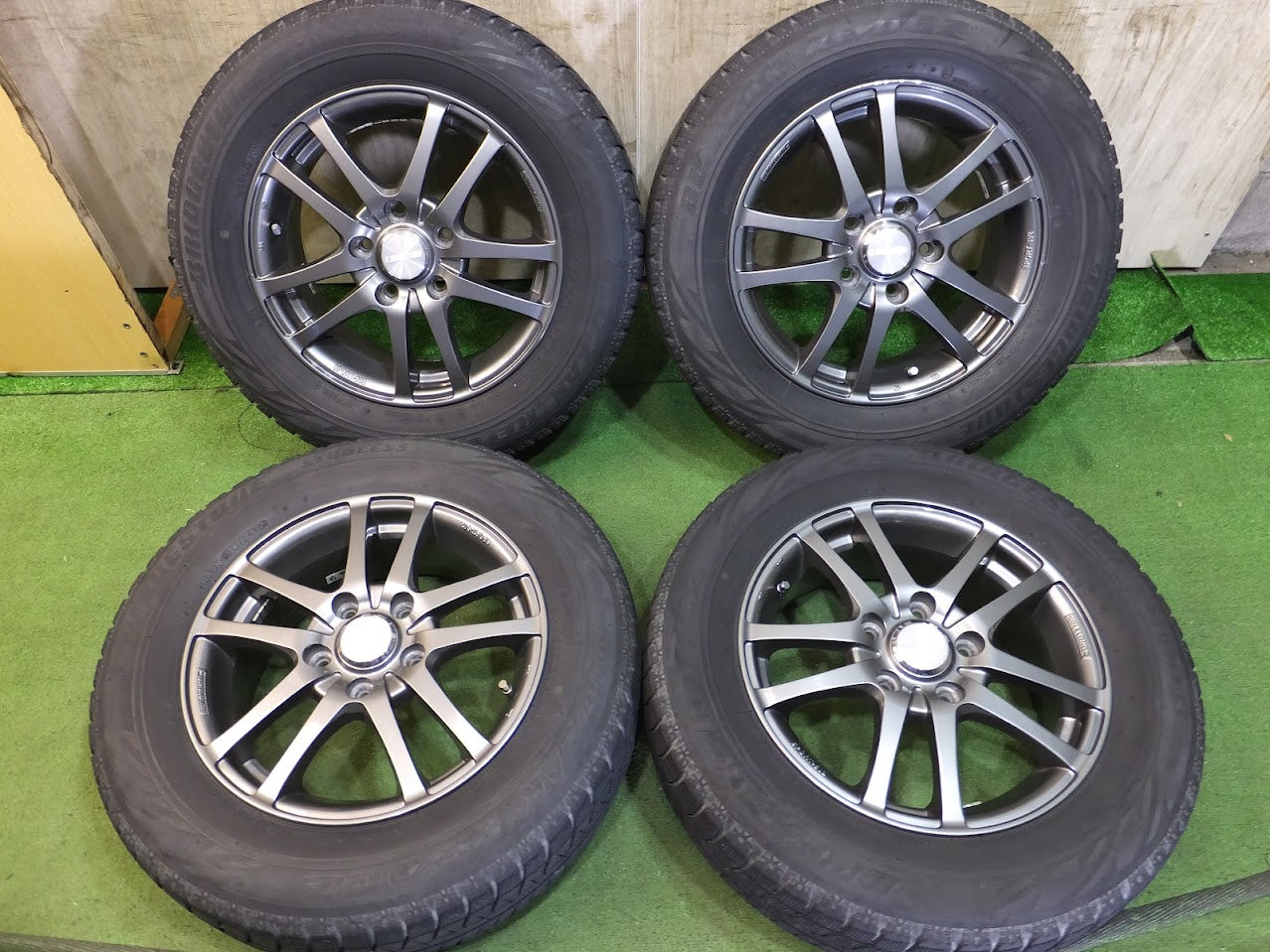 [送料無料]キレイ★スタッドレス 195/65R15 ブリヂストン ブリザック REVO GZ EUROMAGIC ユーロマジック 15インチ PCD114.3/5H★