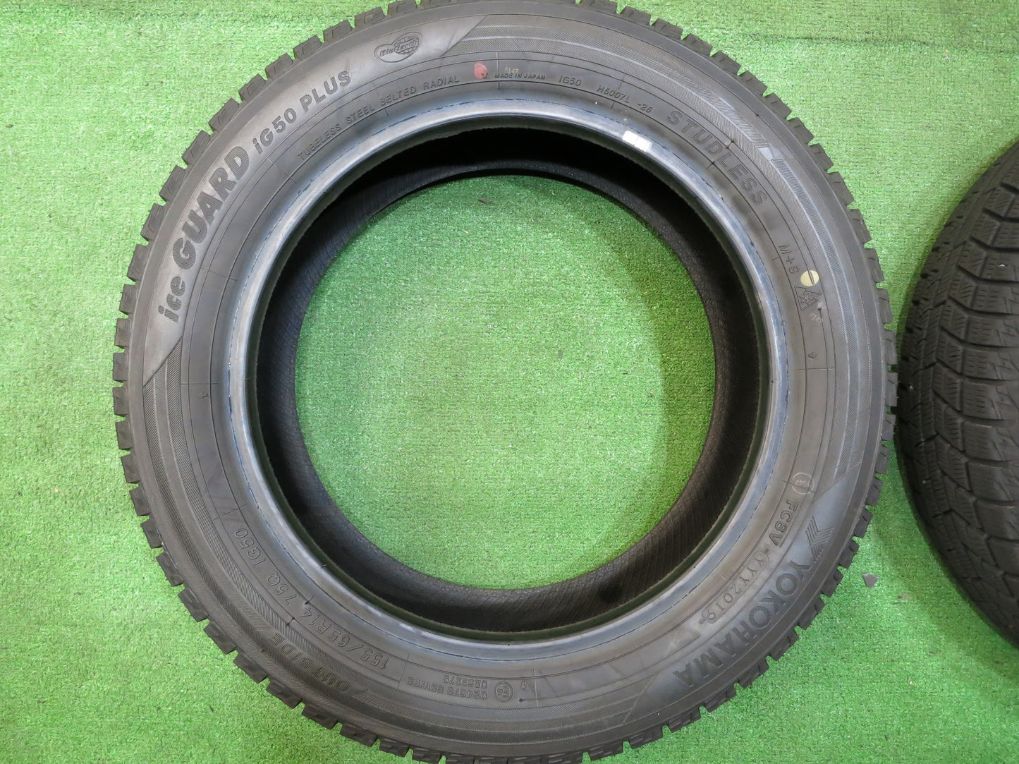 [送料無料]バリ溝！21年！ほぼ10分★スタッドレス 155/65R14 ヨコハマ アイスガード iG50 プラス タイヤ 14インチ N-BOX タント ムーブ ワゴンR 等★2111609Hスタ