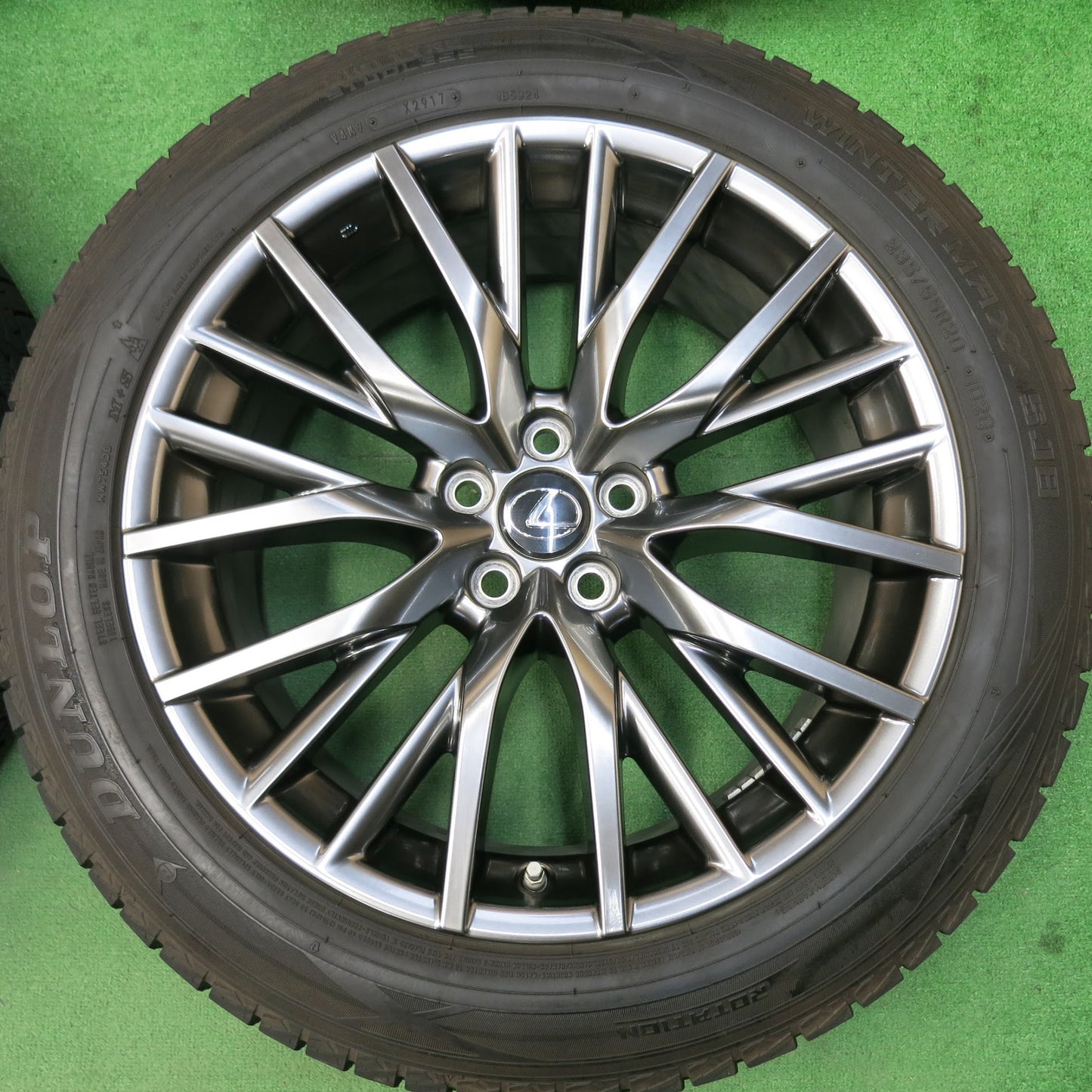 [送料無料]センサー付き！バリ溝！キレイ！9.5分★レクサス RX450h 純正 235/55R20 スタッドレス ダンロップ ウインターマックス SJ8 PCD114.3/5H★3041509ヒス