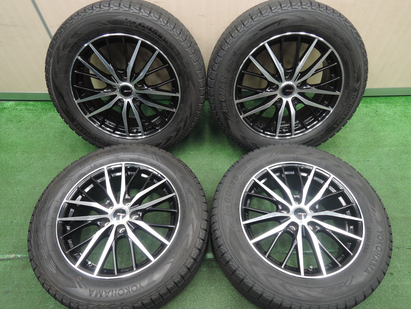 *送料無料*バリ溝！9.5分★スタッドレス 225/60R17 ヨコハマ アイスガード G075 Galeria GM01 ガレリア PCD114.3/5H★3111201HAス