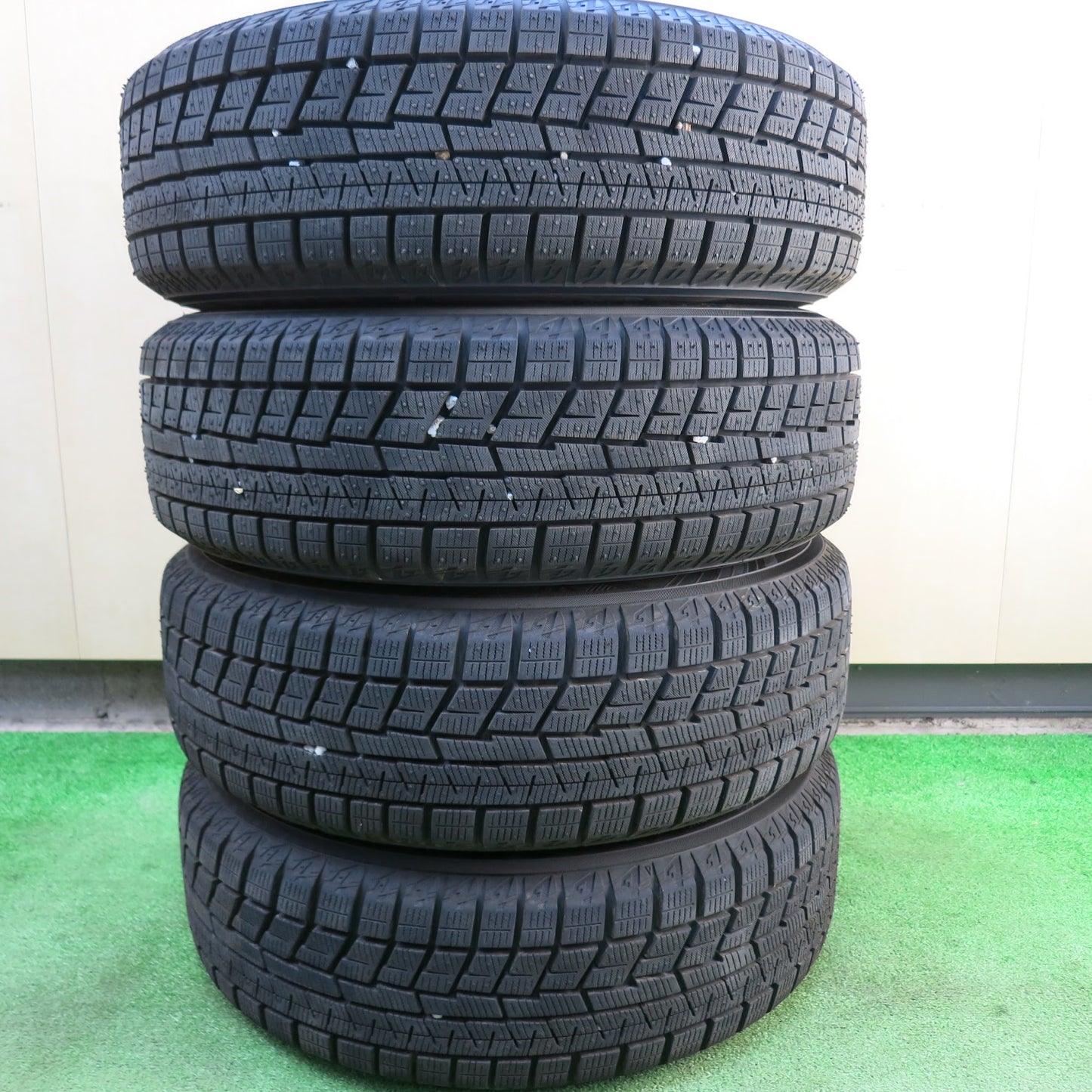 [送料無料]超バリ溝！22年！キレイ！ほぼ10分★スタッドレス 175/65R14 ヨコハマ アイスガード iG60 GRASS グラス 14インチ PCD100/4H★3031507ヒス