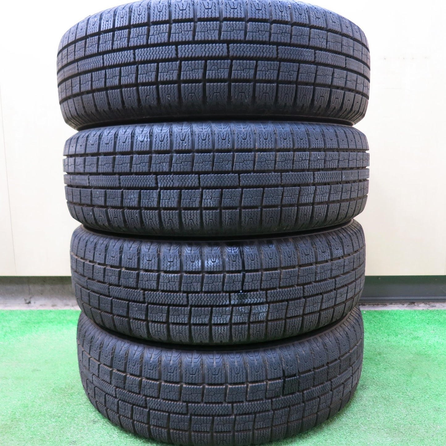 [送料無料]バリ溝！キレイ！9分★スタッドレス 155/65R14 トーヨー ガリット G5 VENTO 社外 アルミ 14インチ PCD100/4H★3041503ヒス