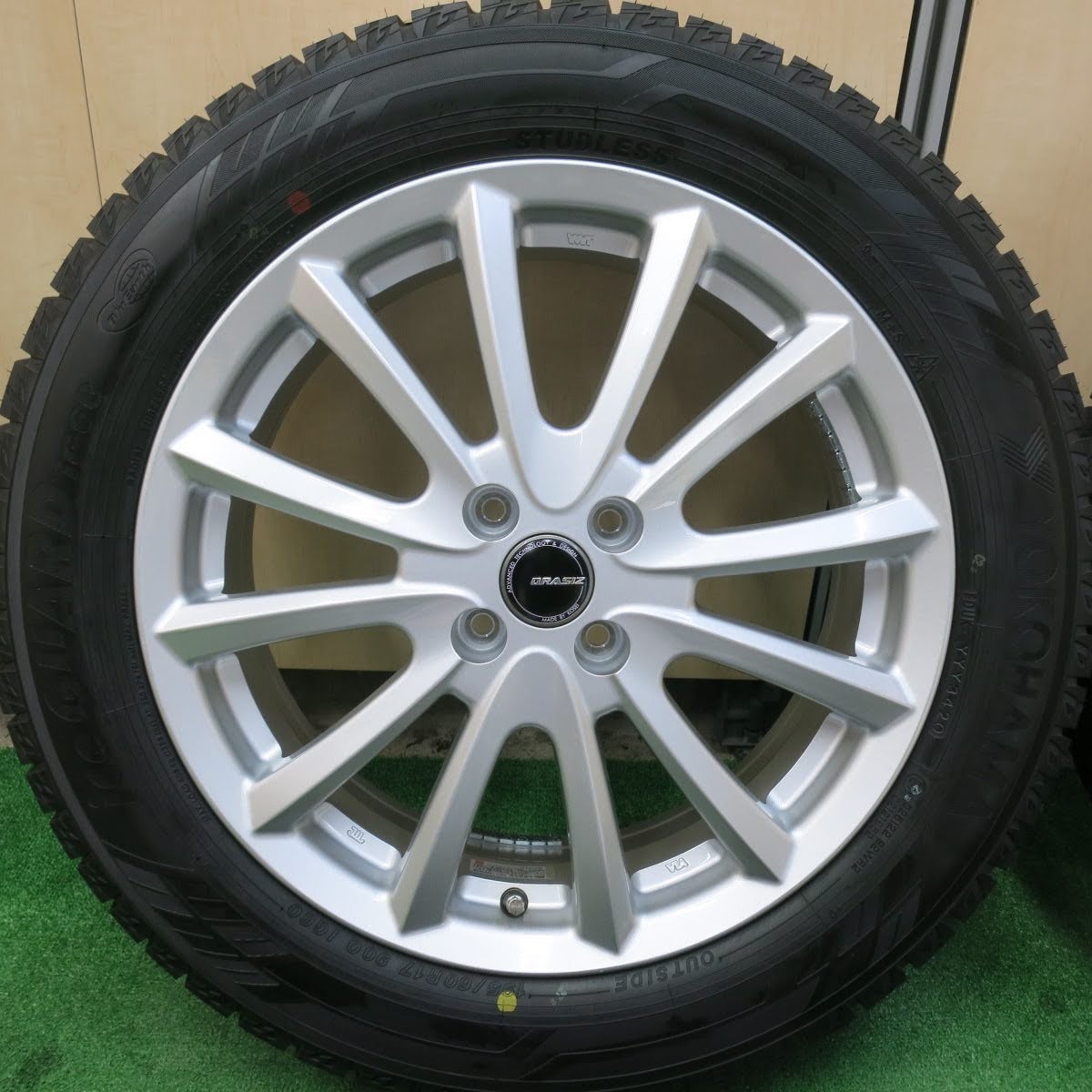 [送料無料]未使用！20年★ライズ ロッキー等 195/60R17 KOSEI QRASIZ VS6 スタッドレス ヨコハマ アイスガード iG60 クレイシズ 17インチ PCD100/4H★3060902ヒス
