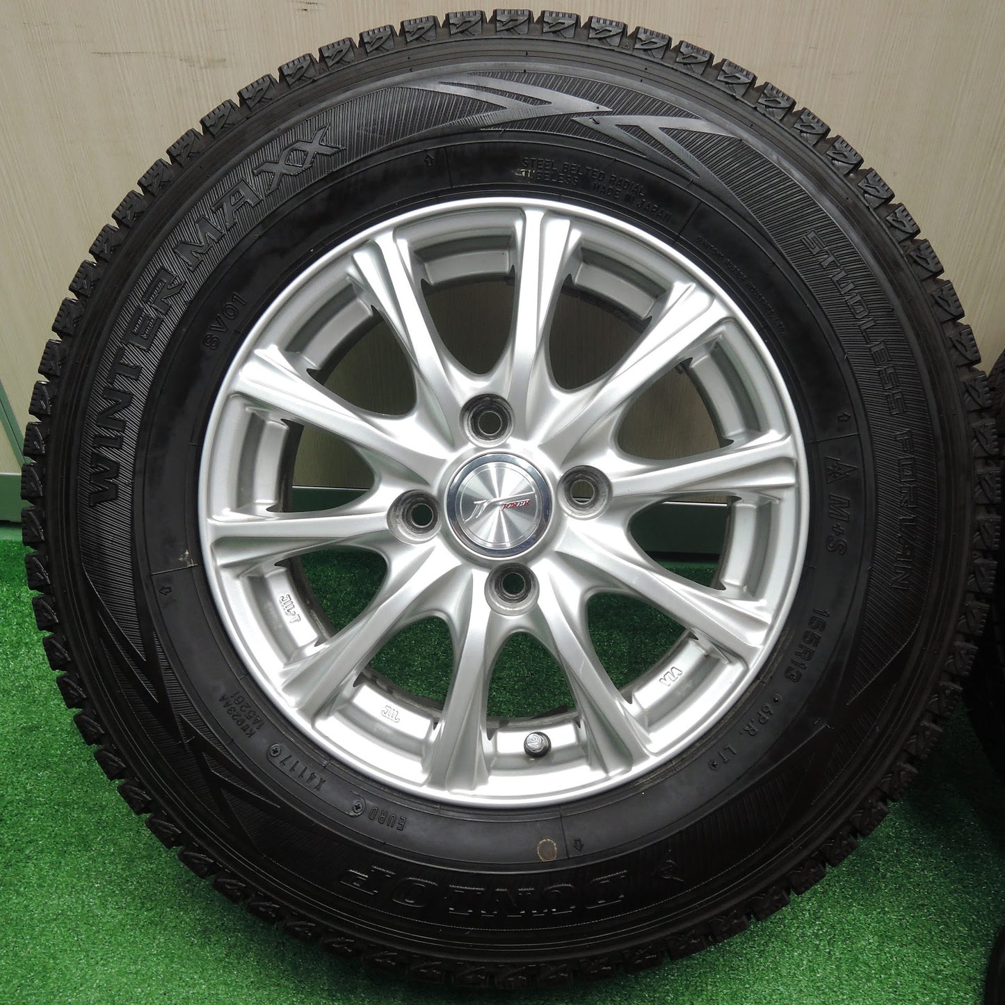 [送料無料]バリ溝！キレイ！9.5分★スタッドレス 165R13 6PR ダンロップ ウインターマックス SV01 JOKER weds ジョーカー 13インチ PCD100/4H★3081706NJス