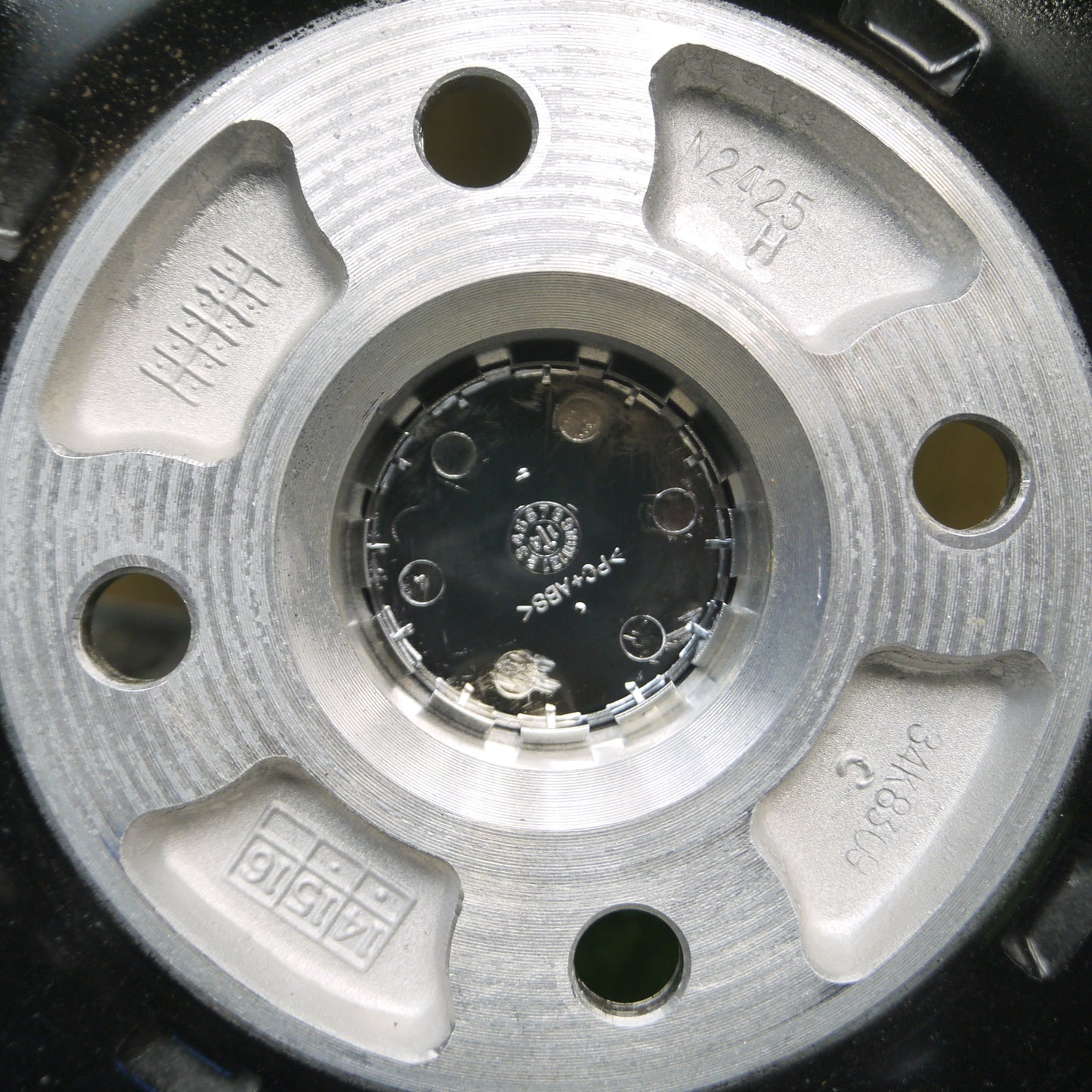 *送料無料*新車外し★ダイハツ タント カスタム 純正 ホイール 15インチ 15×4.5J PCD100/4H★3112005Hホ