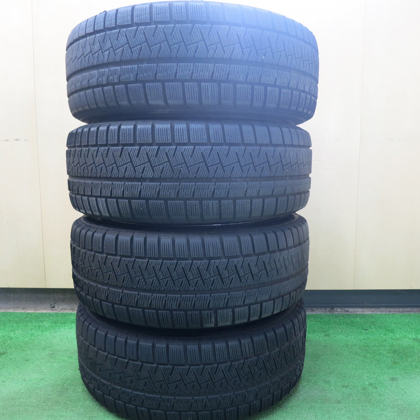 [送料無料]4本価格！21年★トヨタ 220系 クラウン RS 純正 225/45R18 スタッドレス ピレリ アイスアシンメトリコ プラス 18インチ PCD114.3/5H★3052005ヒス