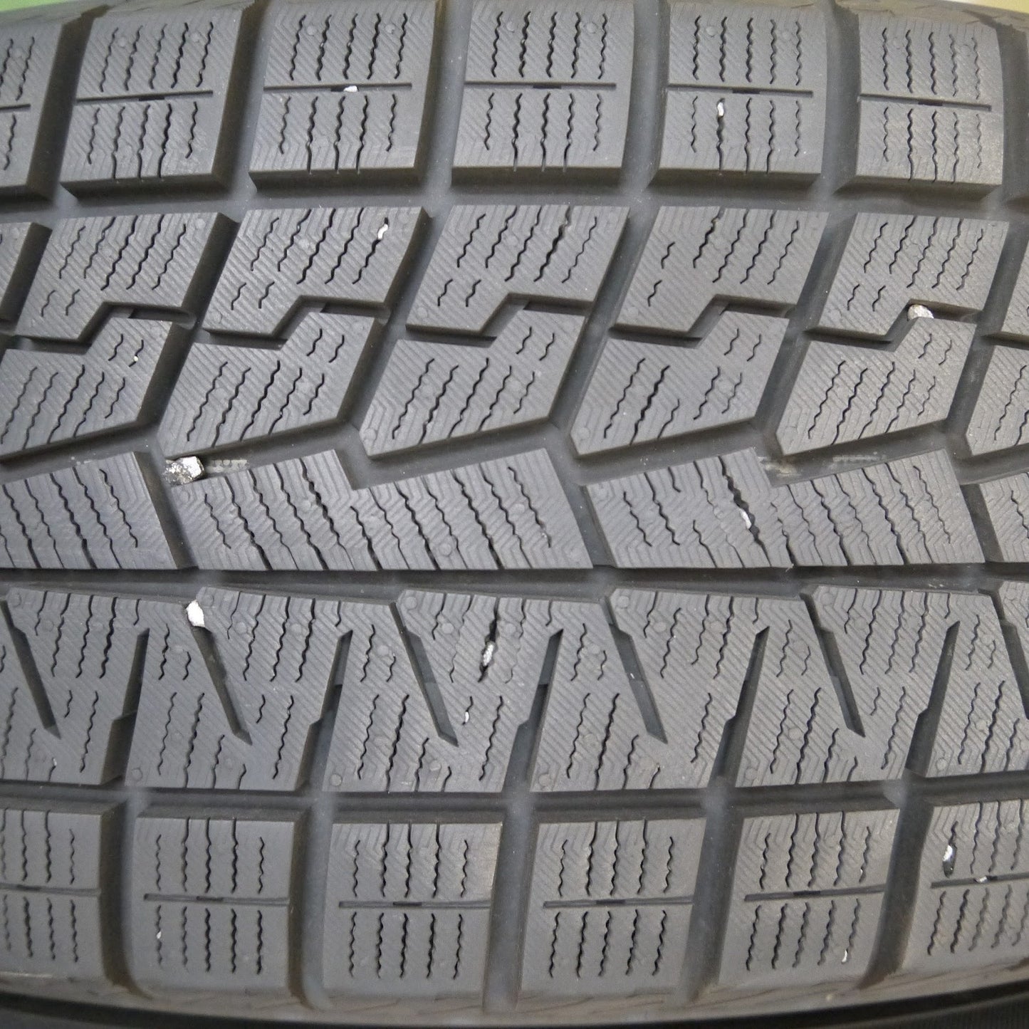 [送料無料]バリ溝！22年！キレイ！ほぼ10分★ベンツ EQA W243 H243 純正 215/60R18 スタッドレス ヨコハマ アイスガード iG70 18インチ PCD112/5H★3070705Hス