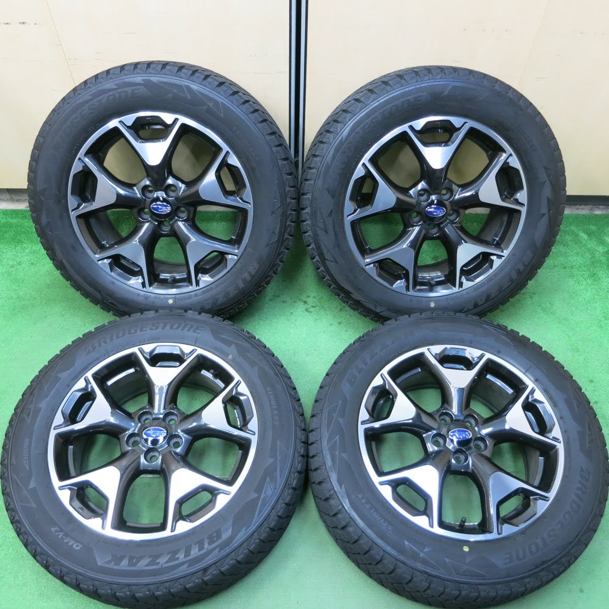 [送料無料]バリ溝！キレイ！9分★スバル XV 純正 ENKEI製 225/60R17 スタッドレス ブリヂストン ブリザック DM-V2 エンケイ 17インチ PCD100/5H★3081002イス