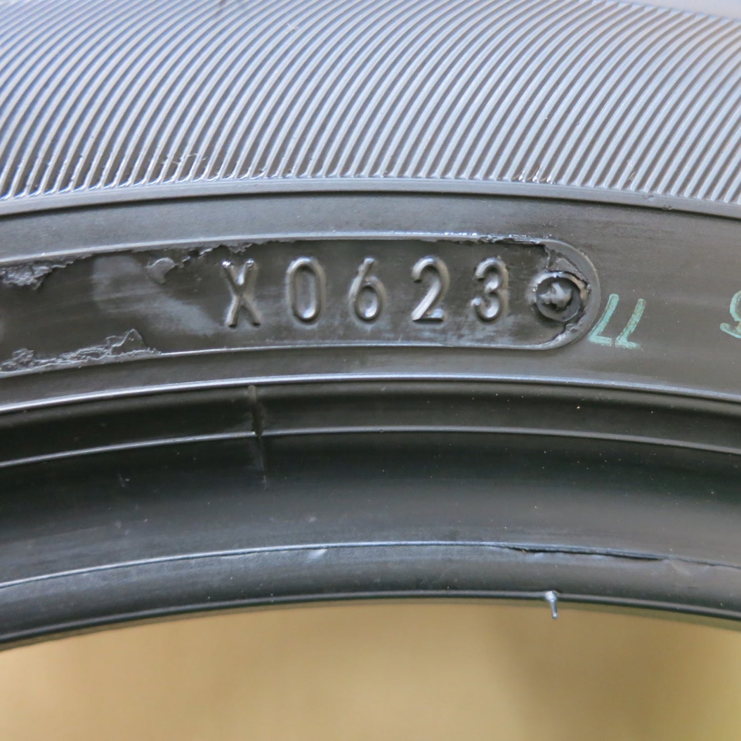 [送料無料]新車外し！23年★215/50R18 ダンロップ エナセーブ EC300+ タイヤ 18インチ ヤリスクロス CX-3 等★3031808ヒノタ