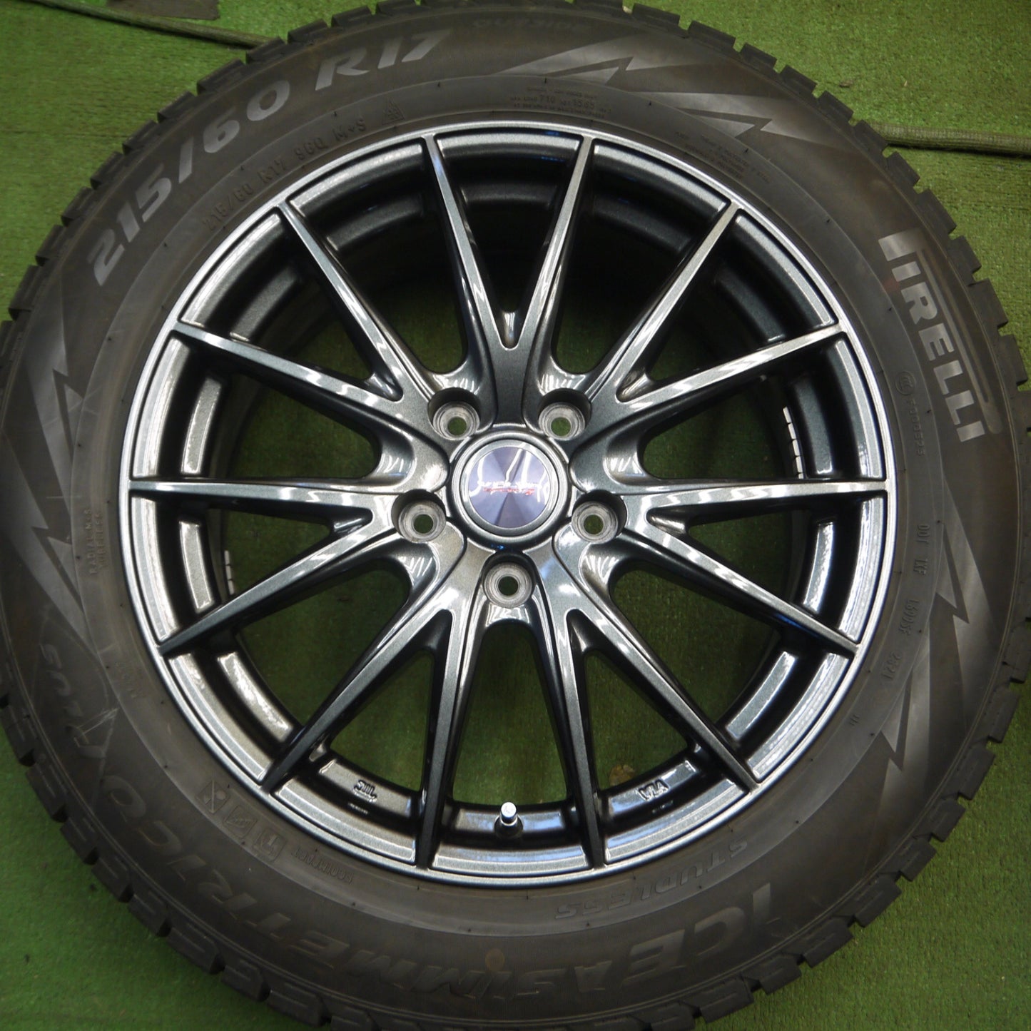 *送料無料* バリ溝！21年！キレイ！9.5分以上★スタッドレス 215/60R17 ピレリ アイスアシンメトリコ プラス VELVA SPORTZ 17インチ PCD114.3/5H★4022805Hス