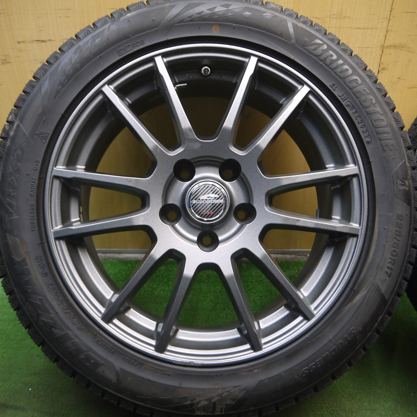 *送料無料*超バリ溝！21年！キレイ！ほぼ10分★スタッドレス 225/50R17 ブリヂストン ブリザック VRX3 SCHNEIDER シュナイダー 17インチ PCD114.3/5H★3122007Hス