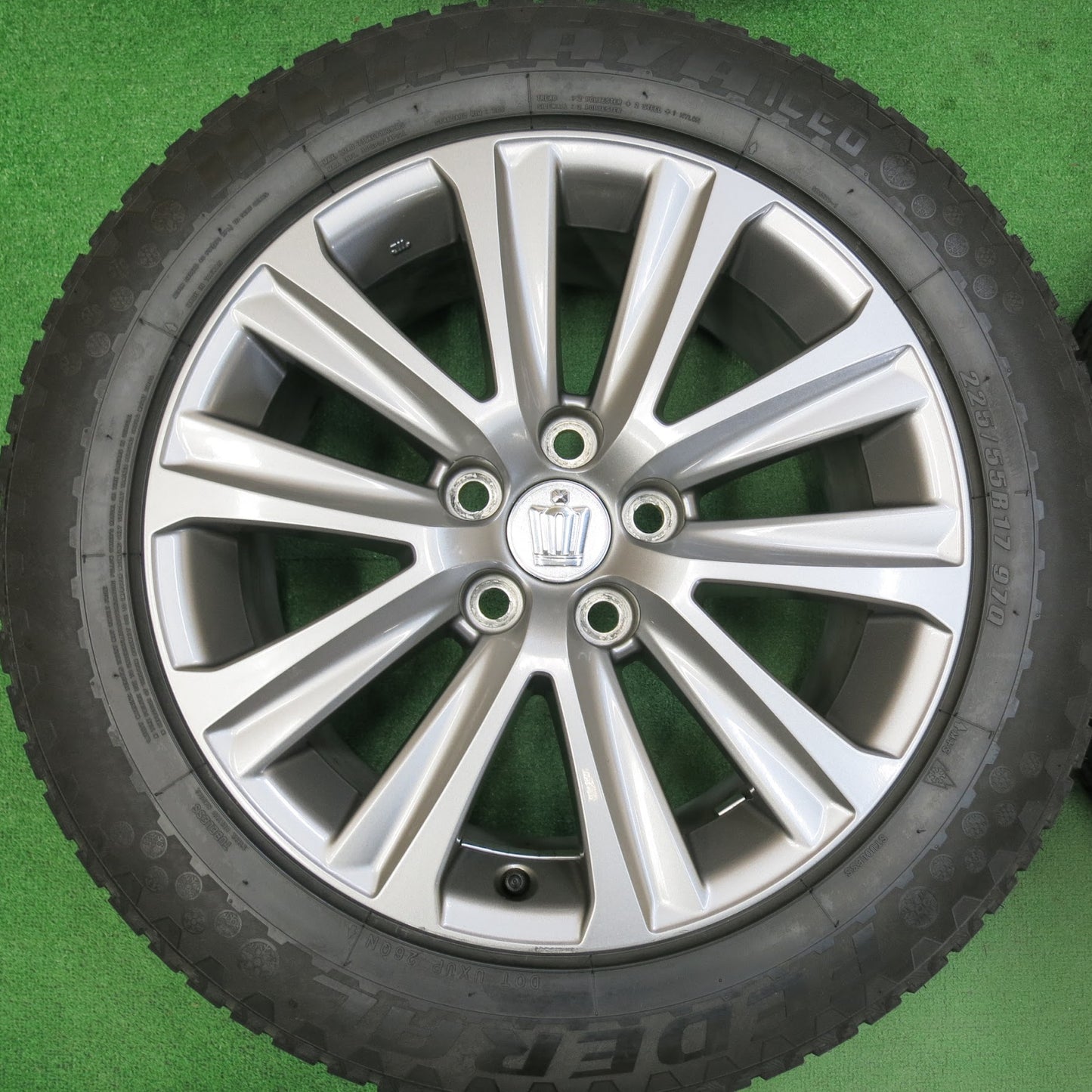 [送料無料]キレイ★トヨタ 210系 クラウン アスリート 純正 225/55R17 スタッドレス フェデラル ヒマラヤ ICEO 17インチ PCD114.3/5H★3031803ヒス