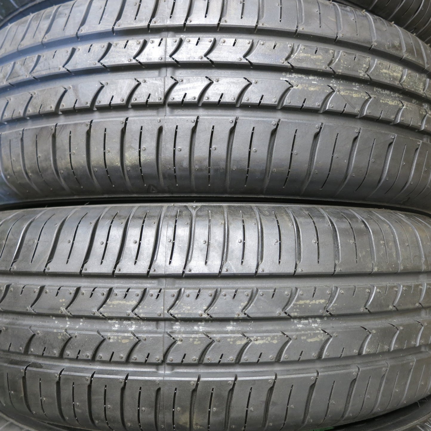 [送料無料]未使用★165/70R14 グッドイヤー EfficientGrip ECO hybrid EG01 タイヤ 14インチ アクア マーチ ヴィッツ 等★3060909Hノタ