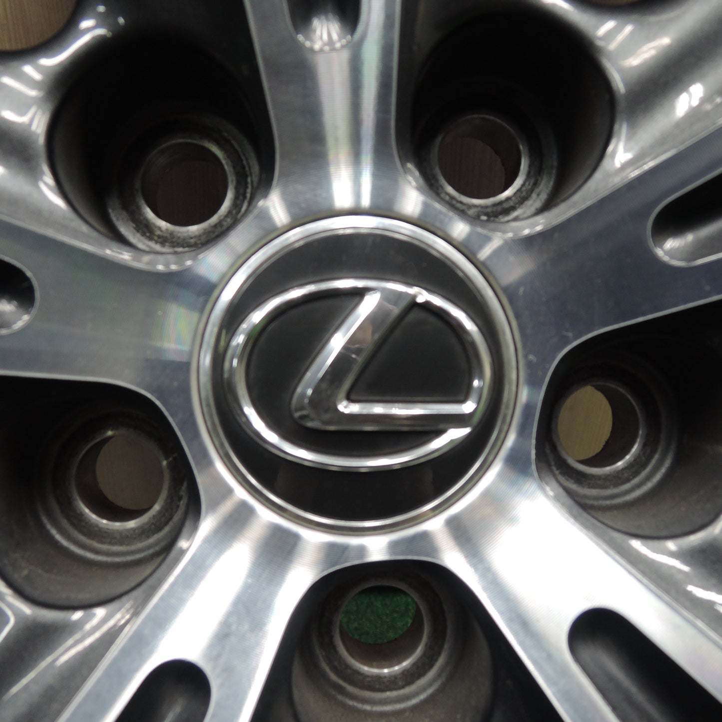 *送料無料*センサー付★レクサス 20系 RX バージョンL 純正 235/55R20 スタッドレス ブリヂストン ブリザック DM-V2 PCD114.3/5H★3122312HAス