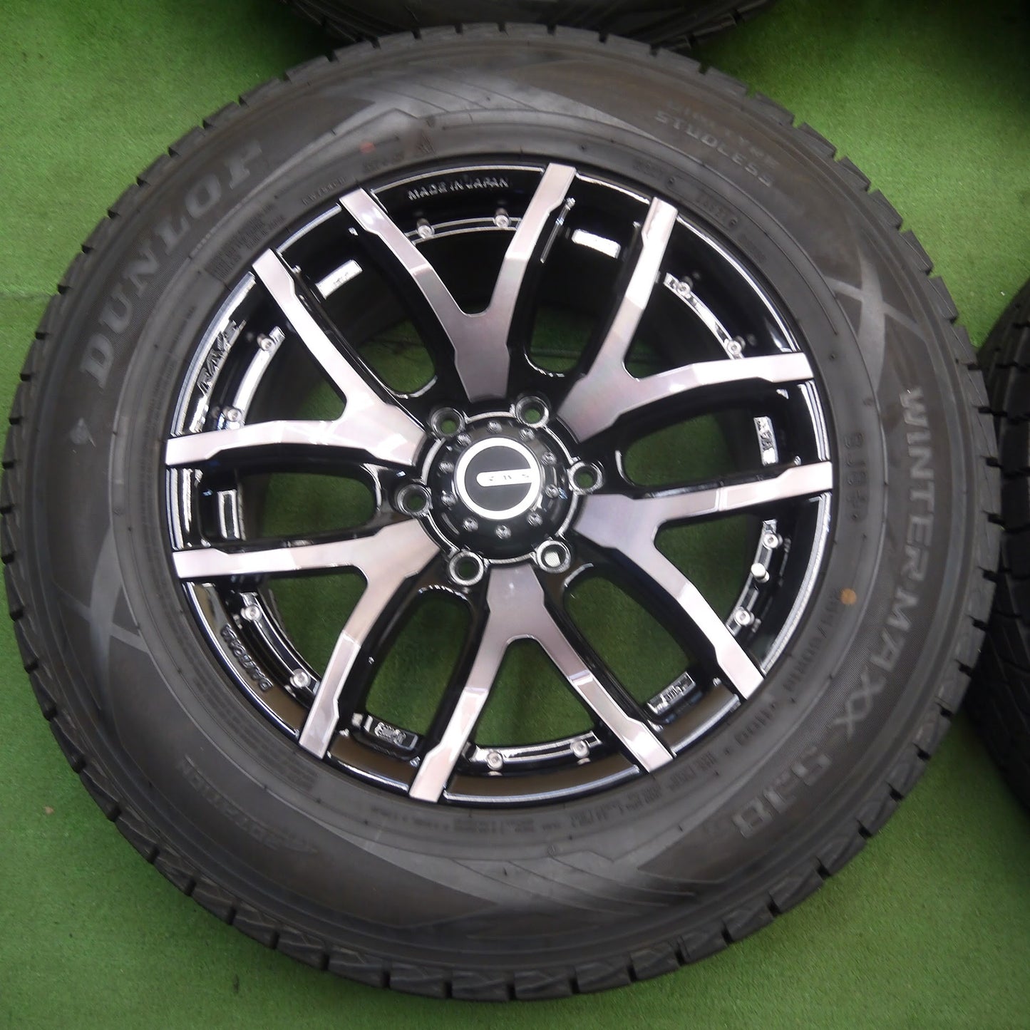 [送料無料]バリ溝！21年！綺麗！9.5分以上★RAYS Team DAYTONA FDX-F6 265/60R18 スタッドレス ダンロップ SJ8 レイズ チームデイトナ PCD139.7/6H★3053001クス