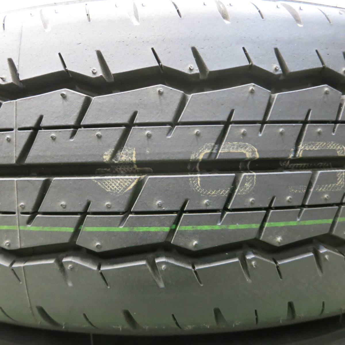 *送料無料*新車外し★トヨタ 200系 ハイエース 純正 スチール 195/80R15 ダンロップ SP175N 15インチ PCD139.7/6H★3101507イノ
