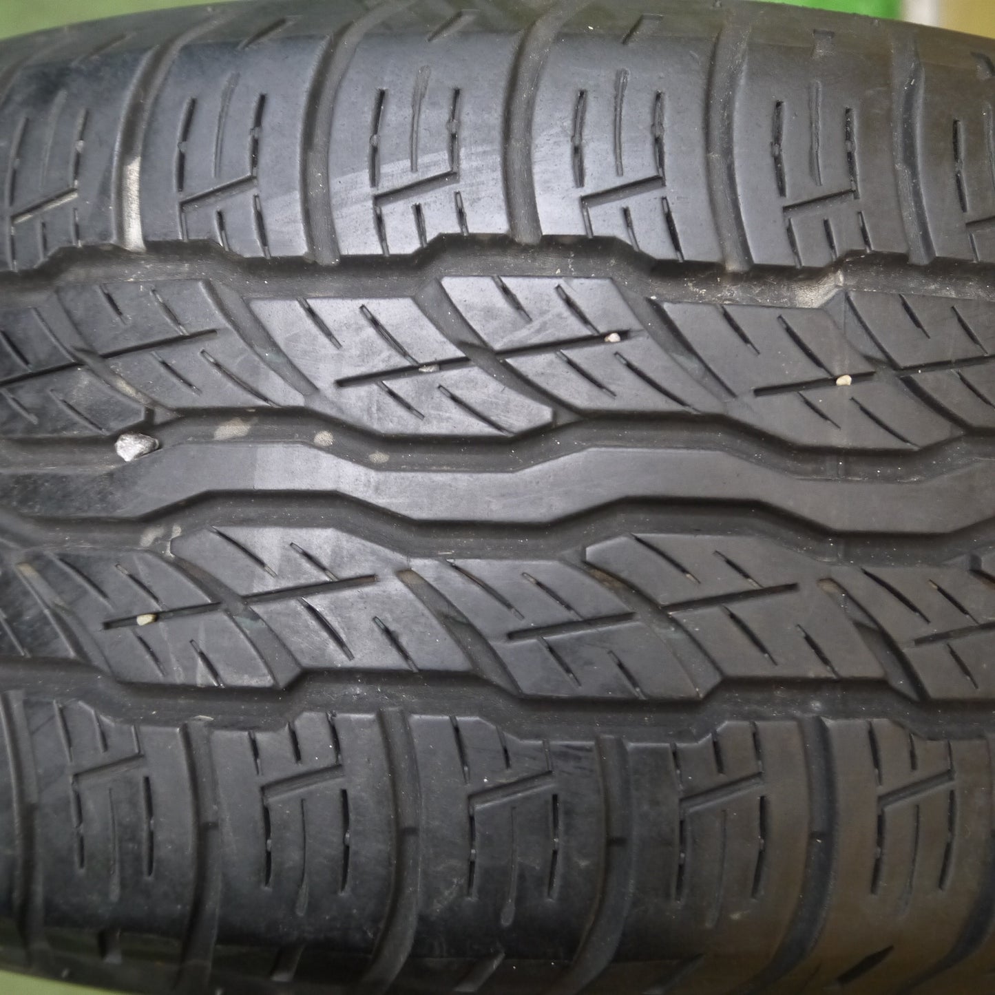 *送料無料*バリ溝！キレイ！8.5分★トヨタ 60系 ハリアー 純正 235/55R18 ブリヂストン デューラー H/T 687 18インチ PCD114.3/5H★3122608Hノ