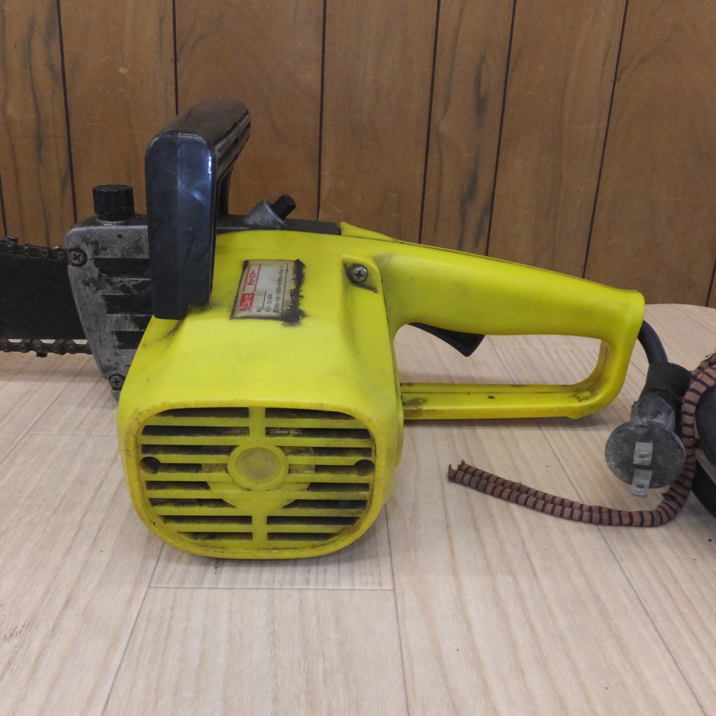 [送料無料] ★リョービ RYOBI チェーンソー CS-360N　100V 14A 1300W 50～60Hz★