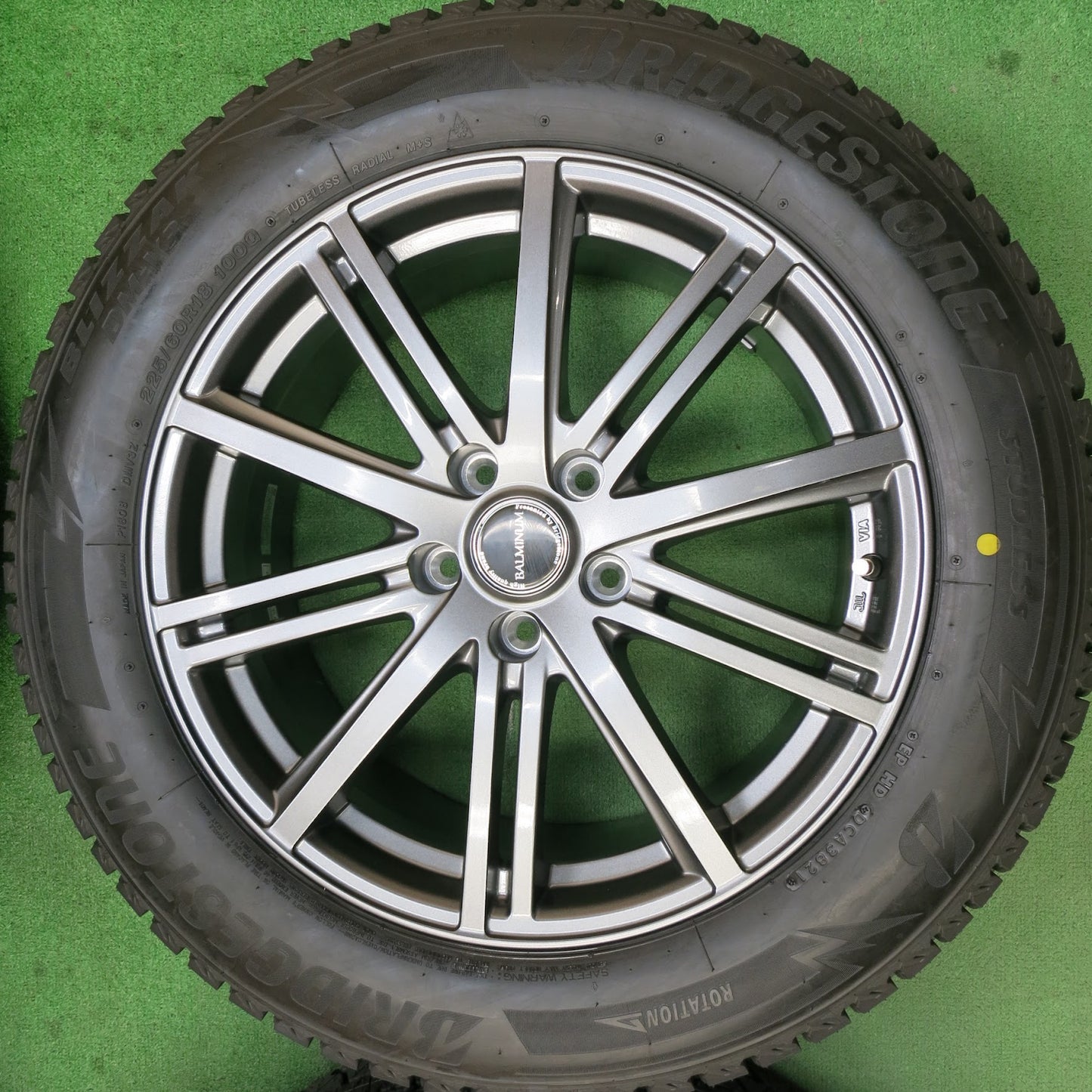 [送料無料]未使用！21年★スタッドレス 225/60R18 ブリヂストン ブリザック DM-V3 BALMINUM バルミナ 18インチ PCD114.3/5H★3032502ヒス