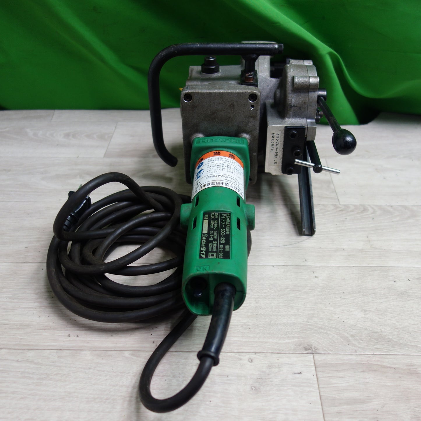 [送料無料] 付属品付き☆ダイア 鉄筋冷間直角切断機 ダイアソー SDC-32D 電動 工具 鉄筋カッター☆