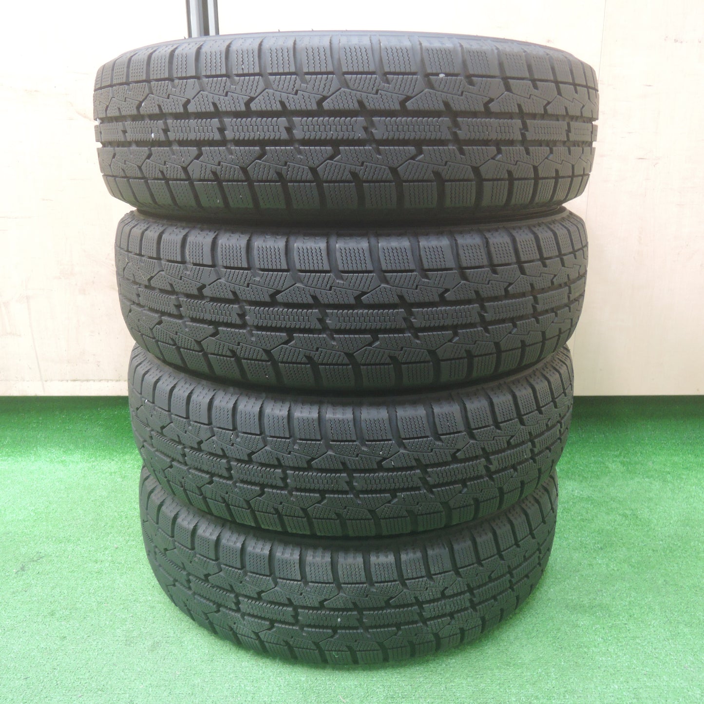 *送料無料*バリ溝！20年！キレイ！9.5分★スタッドレス 155/65R14 トーヨー オブザーブ ガリット GIZ LVF 社外 アルミ 14インチ PCD100/4H★3121312SYス