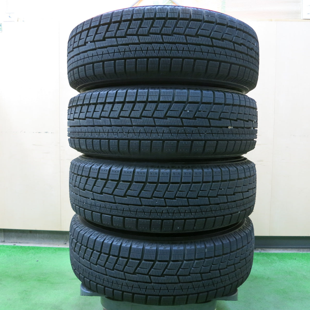*送料無料*超バリ溝！22年！ほぼ10分★ホンダ フリード 純正 スチール 185/70R14 スタッドレス ヨコハマ アイスガード iG60 14インチ PCD100/4H★3102509イス