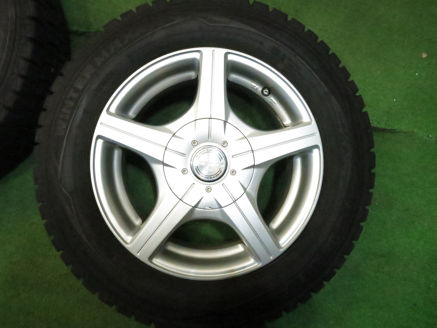 [送料無料]バリ溝！19年！キレイ！ほぼ10分★スタッドレス 175/70R14 ダンロップ ウインターマックス WM01 JOKER 14インチ PCD100 114.3/4H マルチ★3020804Hス