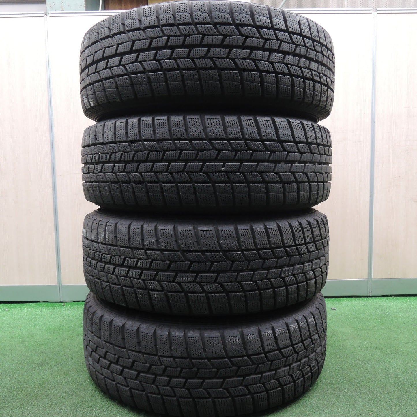 [送料無料] バリ溝！20年！キレイ！9分★スタッドレス 195/65R15 グッドイヤー アイスナビ6 VELVA ヴェルヴァ PCD114.3/5H★3120207HAス