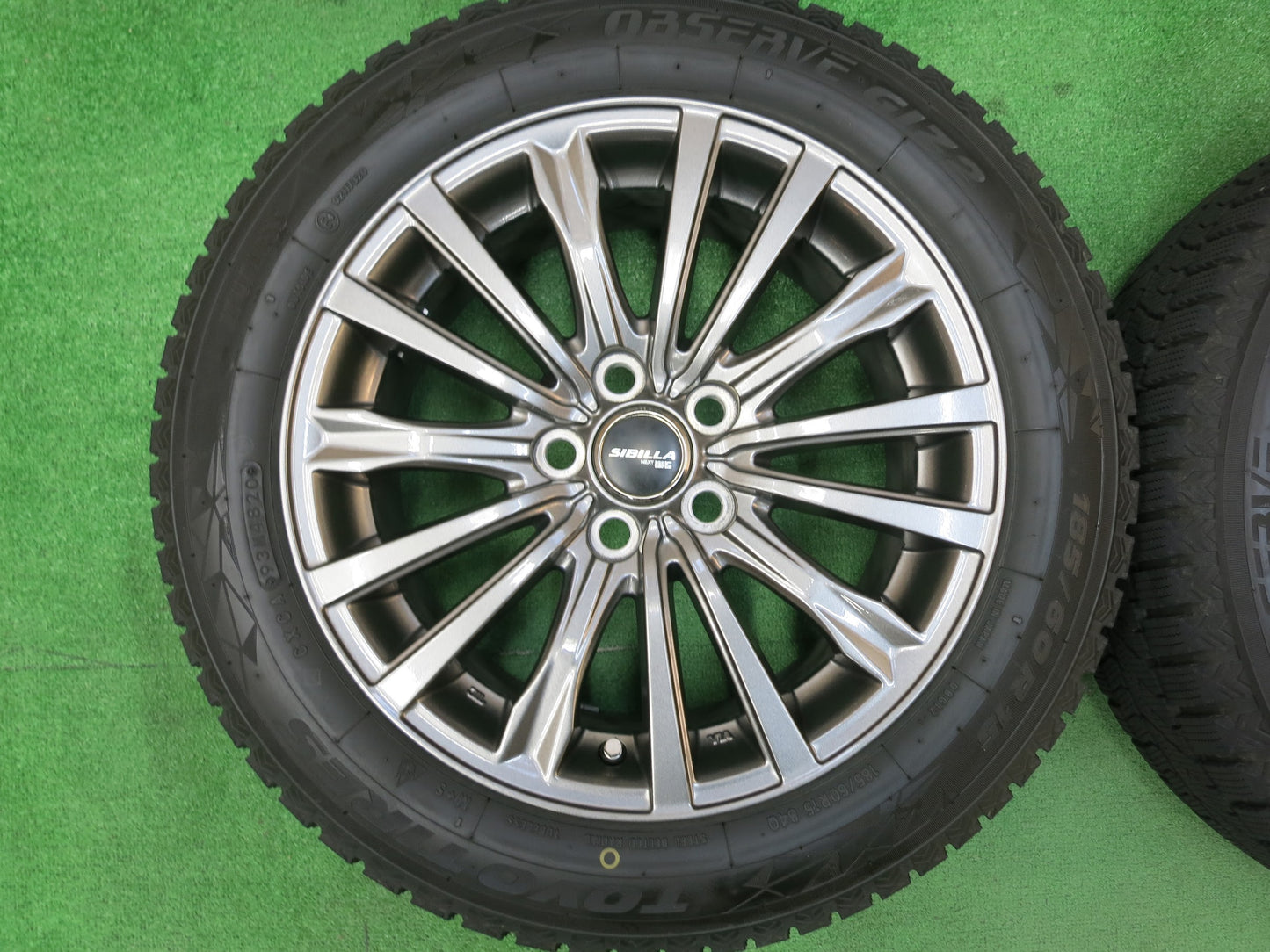 [送料無料]バリ溝！20年！キレイ！ほぼ10分★スタッドレス 185/60R15 トーヨー オブザーブ GIZ2 SIBILLA NEXT W5 シビラ 15インチ PCD100/5H★3020407ヒス