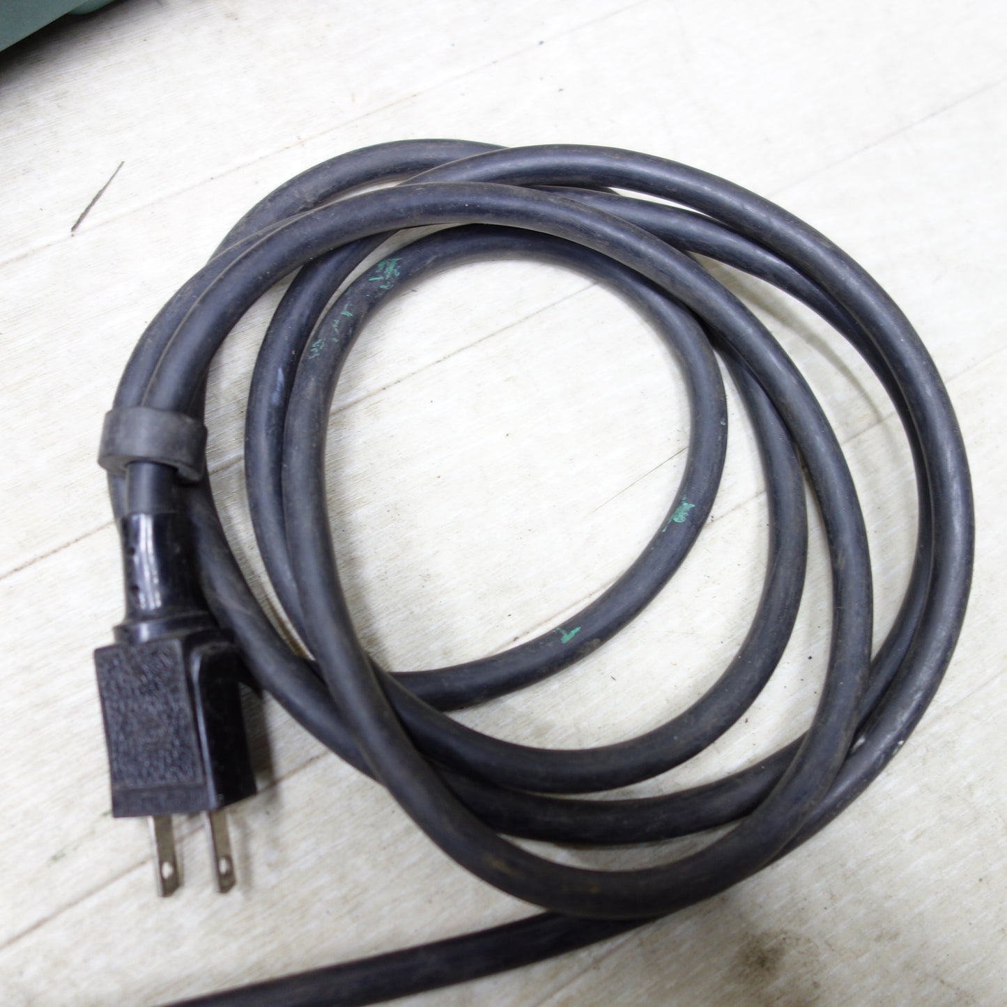 [送料無料] ◆HITACHI 日立工機 115mm 電子セーバソー CR12V 電動工具 切断機 100V 50/60Hz◆
