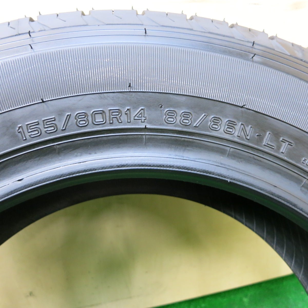 *送料無料*新車外し！23年★155/80R14 88/86N ダンロップ SP175L 14インチ タイヤ サクシード プロボックス 等★3112509イノタ