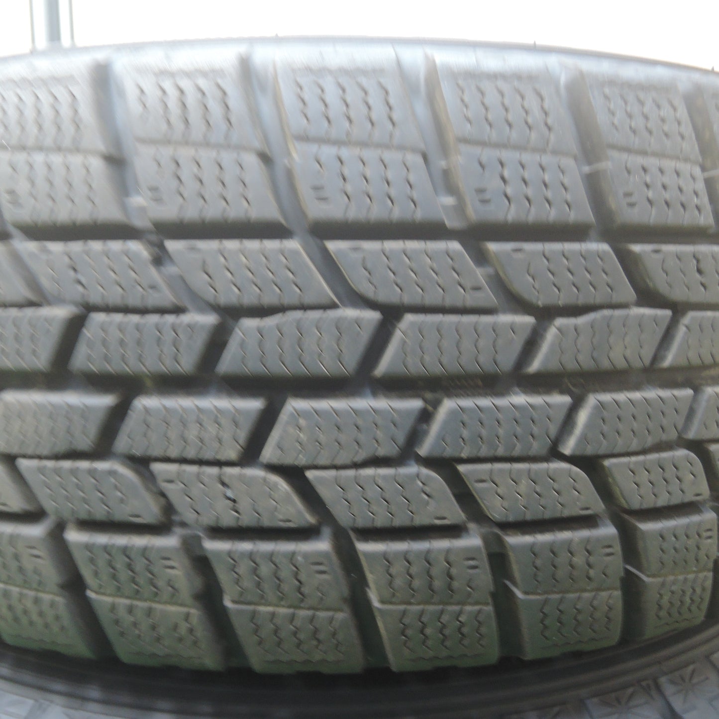 *送料無料*バリ溝！20年！綺麗！9.5分★スタッドレス 185/60R15 グッドイヤー アイスナビ6 EuroSpeed MANARAY SPORT 15インチ PCD100/5H★3120807SYス
