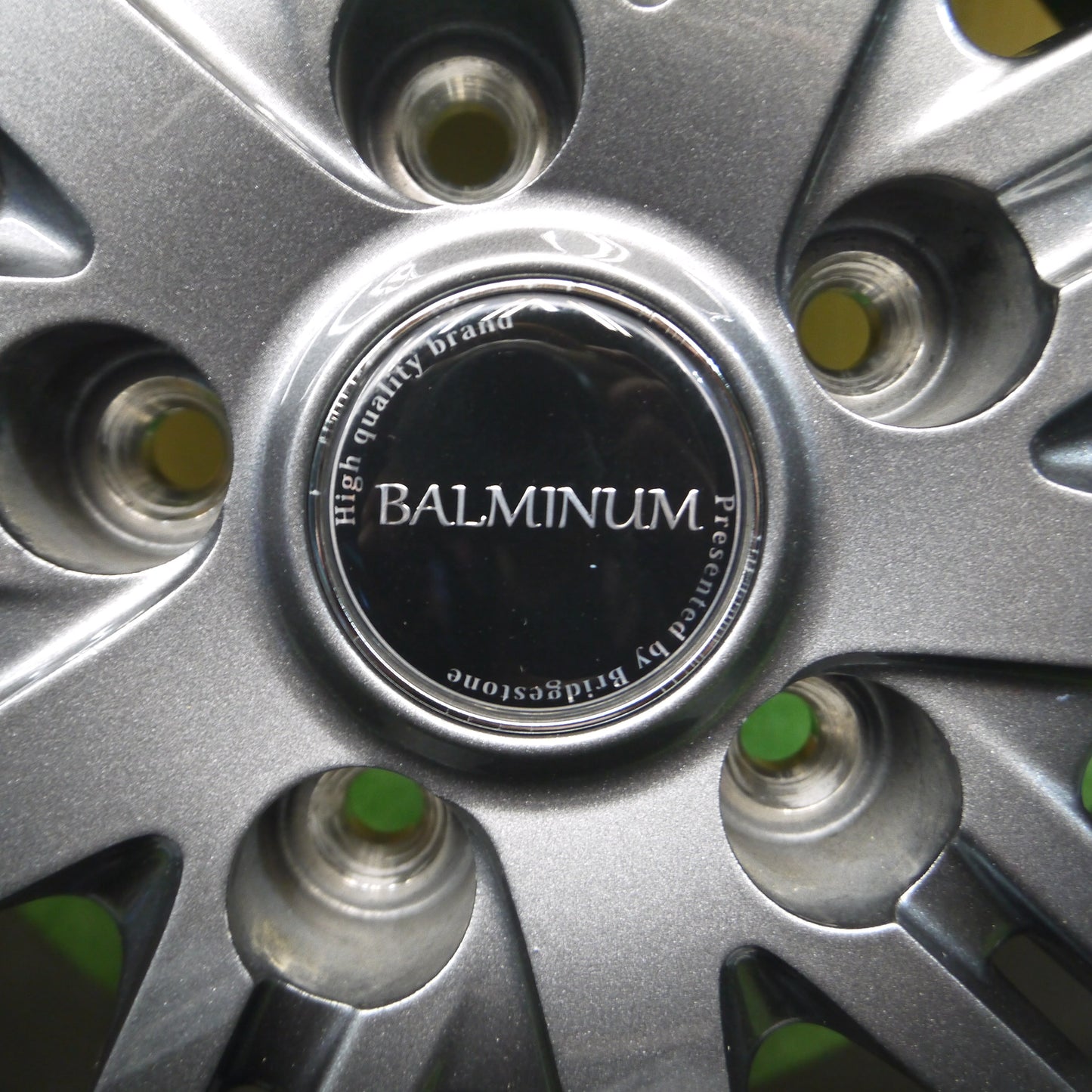 *送料無料*バリ溝！22年！キレイ！9.5分以上★スタッドレス 195/65R15 ブリヂストン ブリザック VRX2 BALMINUM バルミナ 15インチ PCD114.3/5H★3102507Hス