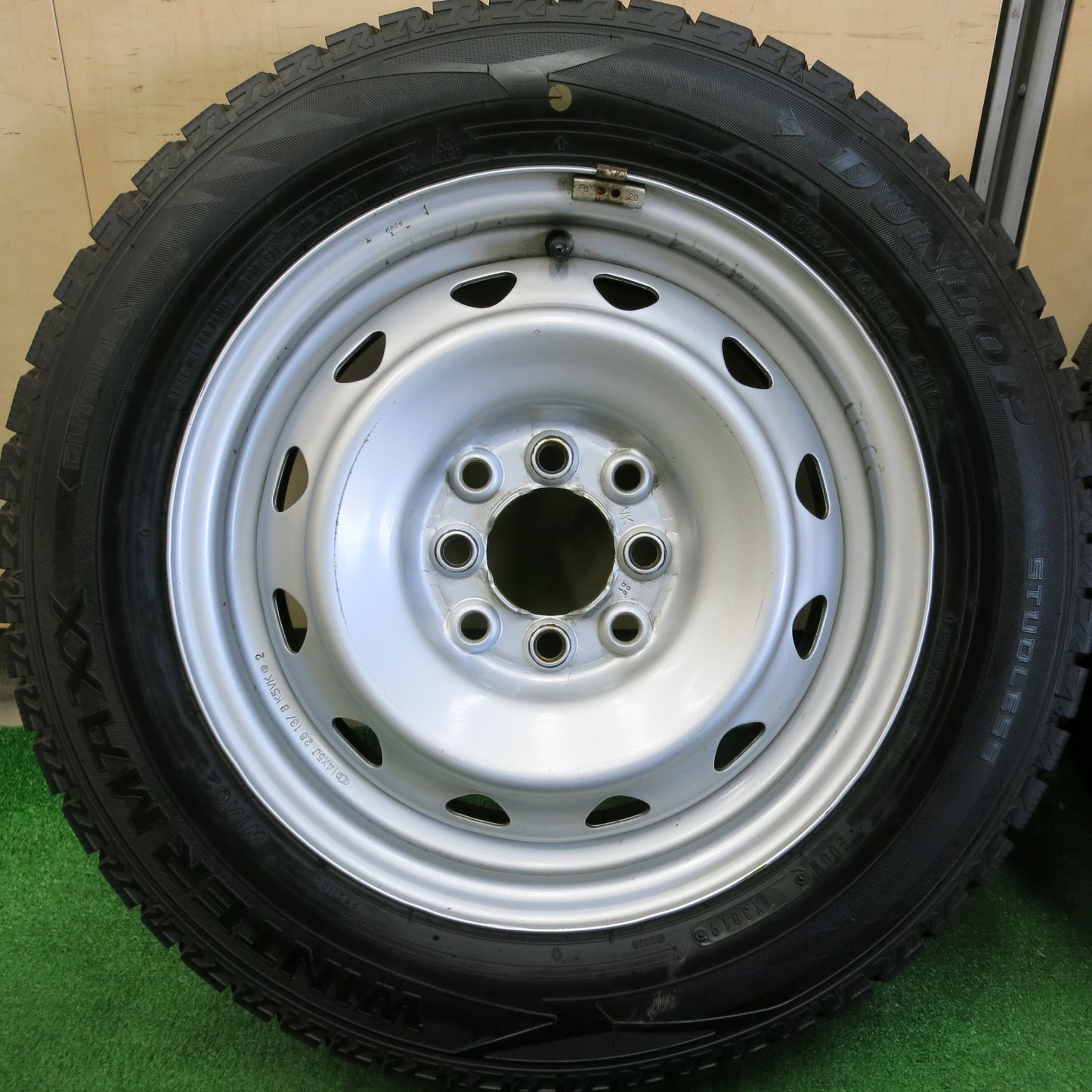 [送料無料]バリ溝！19年！ほぼ10分★スタッドレス 165/70R14 ダンロップ ウインターマックス WM02 スチール 14インチ PCD100 114.3/4H マルチ★3082605ヒス