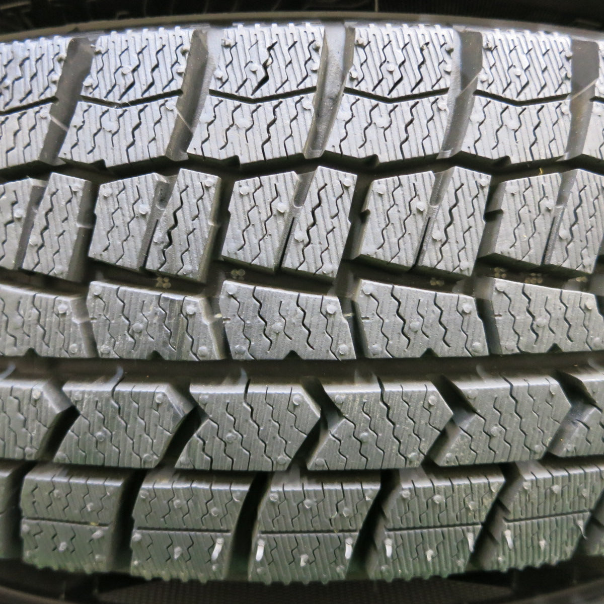 *送料無料*超バリ溝！22年！キレイ！ほぼ10分★スタッドレス 155/80R13 ダンロップ ウインターマックス WM02 FEID 13インチ PCD100/4H★3122511イス