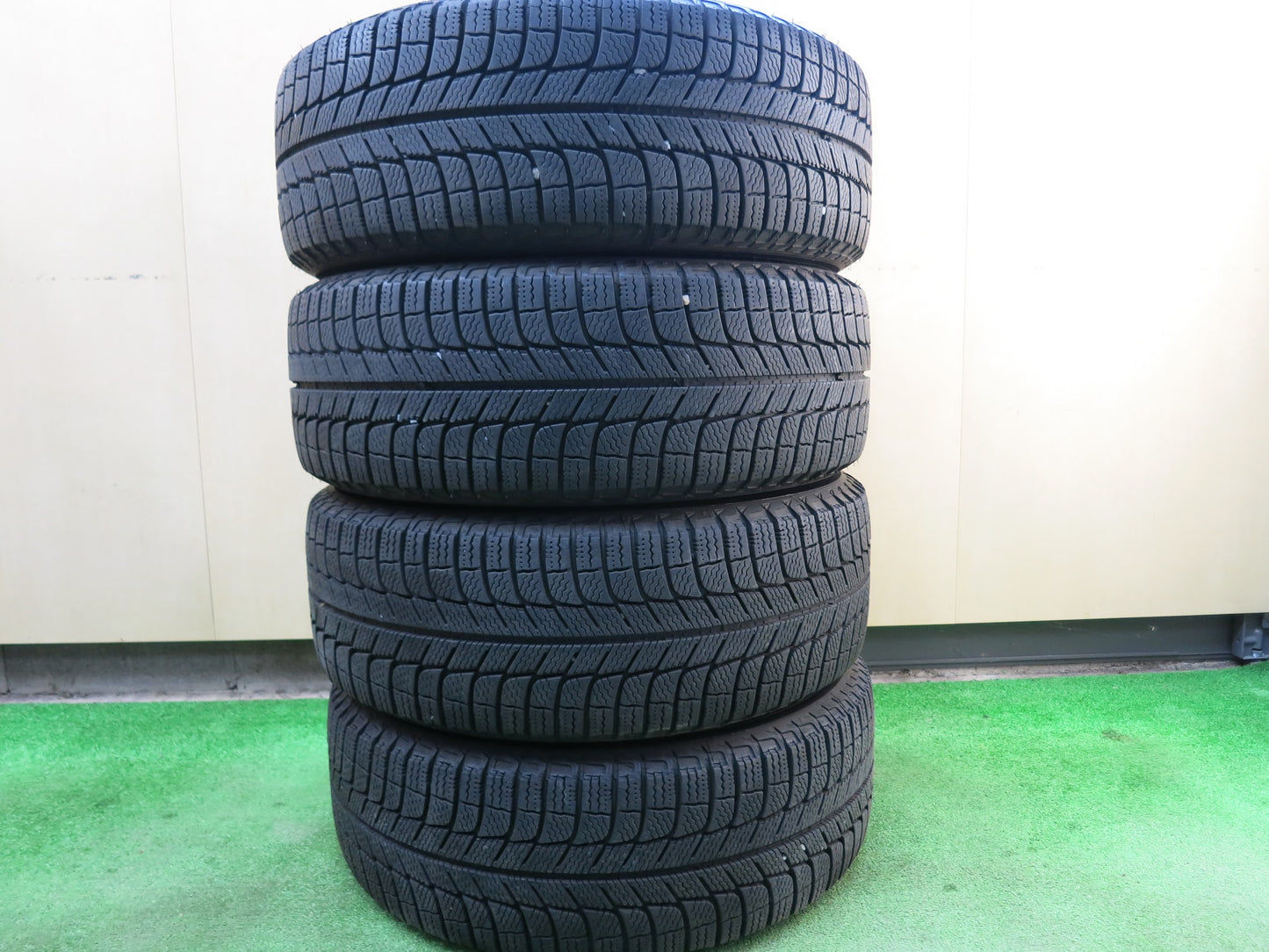 [送料無料]バリ溝！9分★ベンツ ワーゲン 等 EURO TECH205/55R16 スタッドレス ミシュラン X-ICE XI3 ユーロテック 16インチ PCD112/5H★3031001ヒス