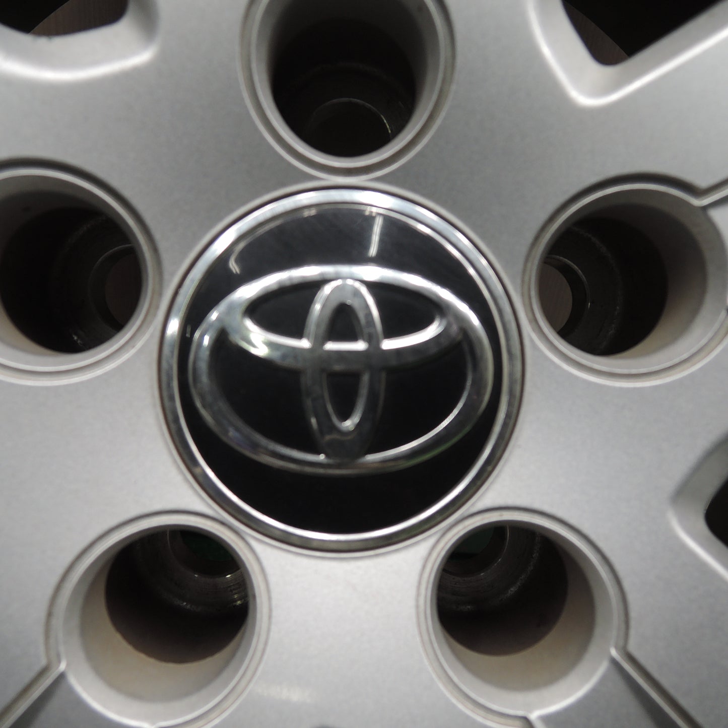 *送料無料*4本価格★トヨタ 50系 プリウス 純正 195/65R15 トーヨー ナノエナジー J59 15インチ PCD100/5H★3121601HAノ